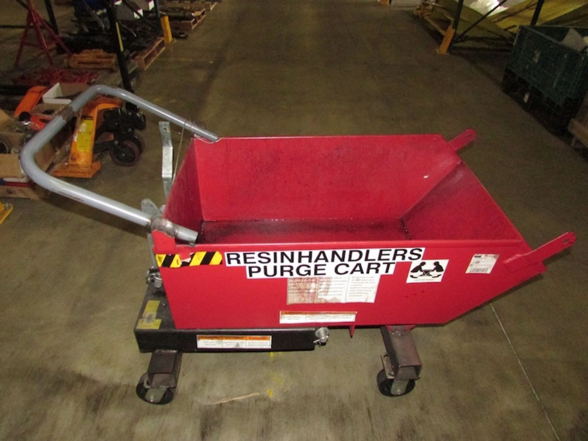 Dayton 5PKE8 Portable Self Dumping Steel Hopper