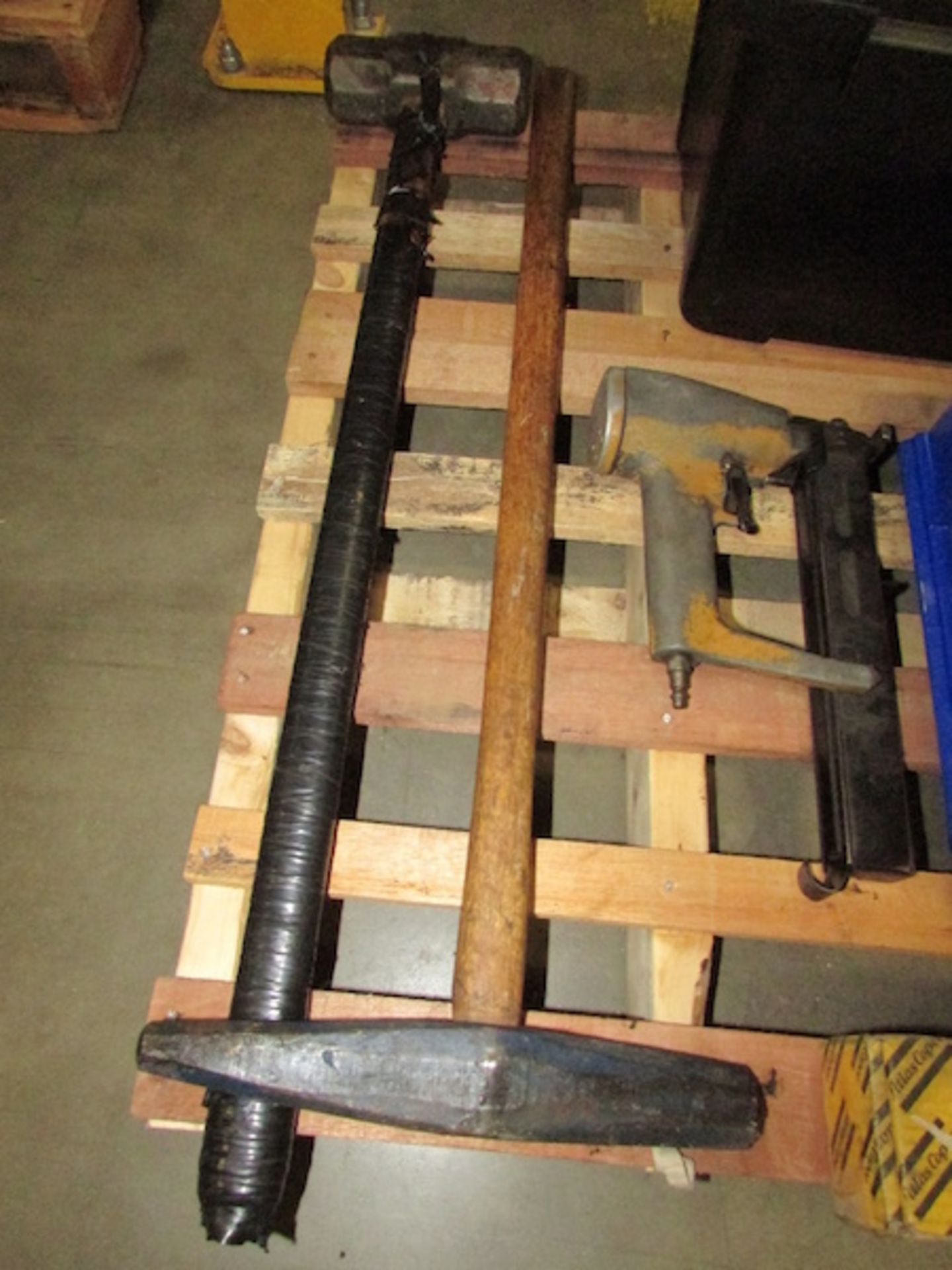 Pallet of Assorted Hand Tools - Image 2 of 9