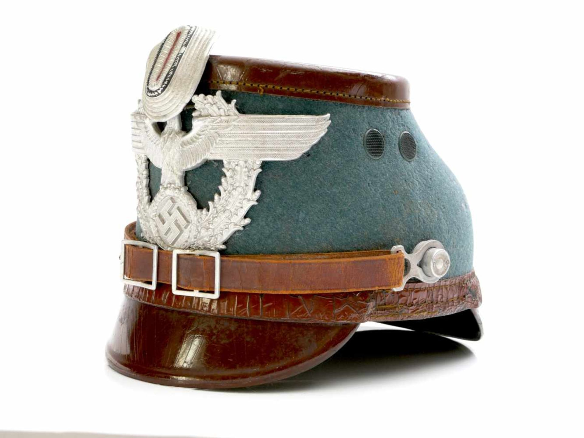 Tschako Mannschaften Gendarmerie Berlin 3. ReichFiberglas Helm, braunes Lackleder mit grünem