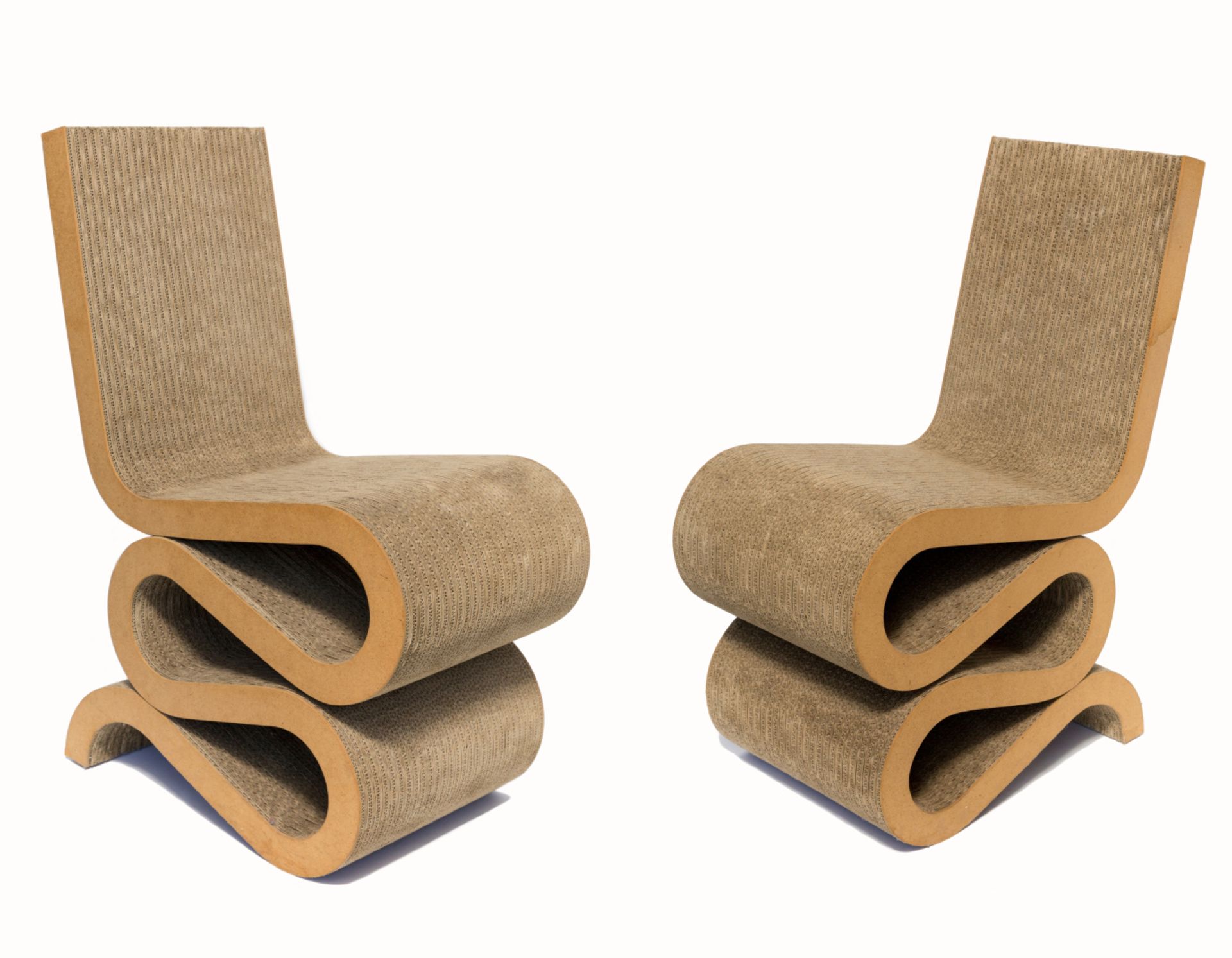 Franck GEHRY (né en 1929). - Paire de chaises "Wiggle Side" - modèle créé en [...]