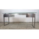 Patrice MAFFEI (né en 1951). - Bureau "Président"- circa 1970. - Inox, bois et [...]