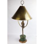 Travail français des années 1970-1980. - Lampe figurant un perroquet sur un [...]