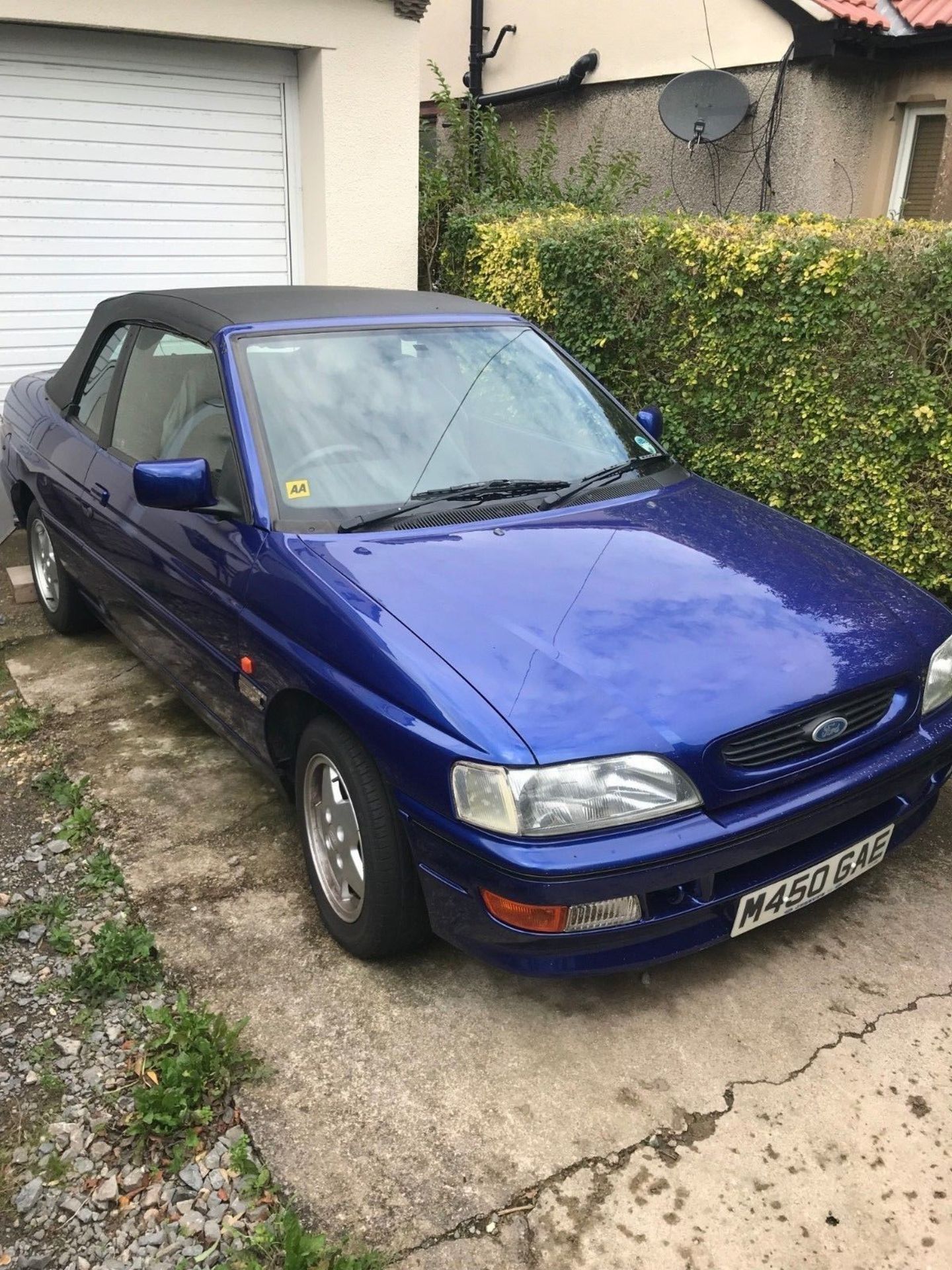 1995/M REG FORD ESCORT SI CABRIOLET BLUE PETROL CONVERTIBLE, SHOWING 1 FORMER KEEPER *NO VAT*