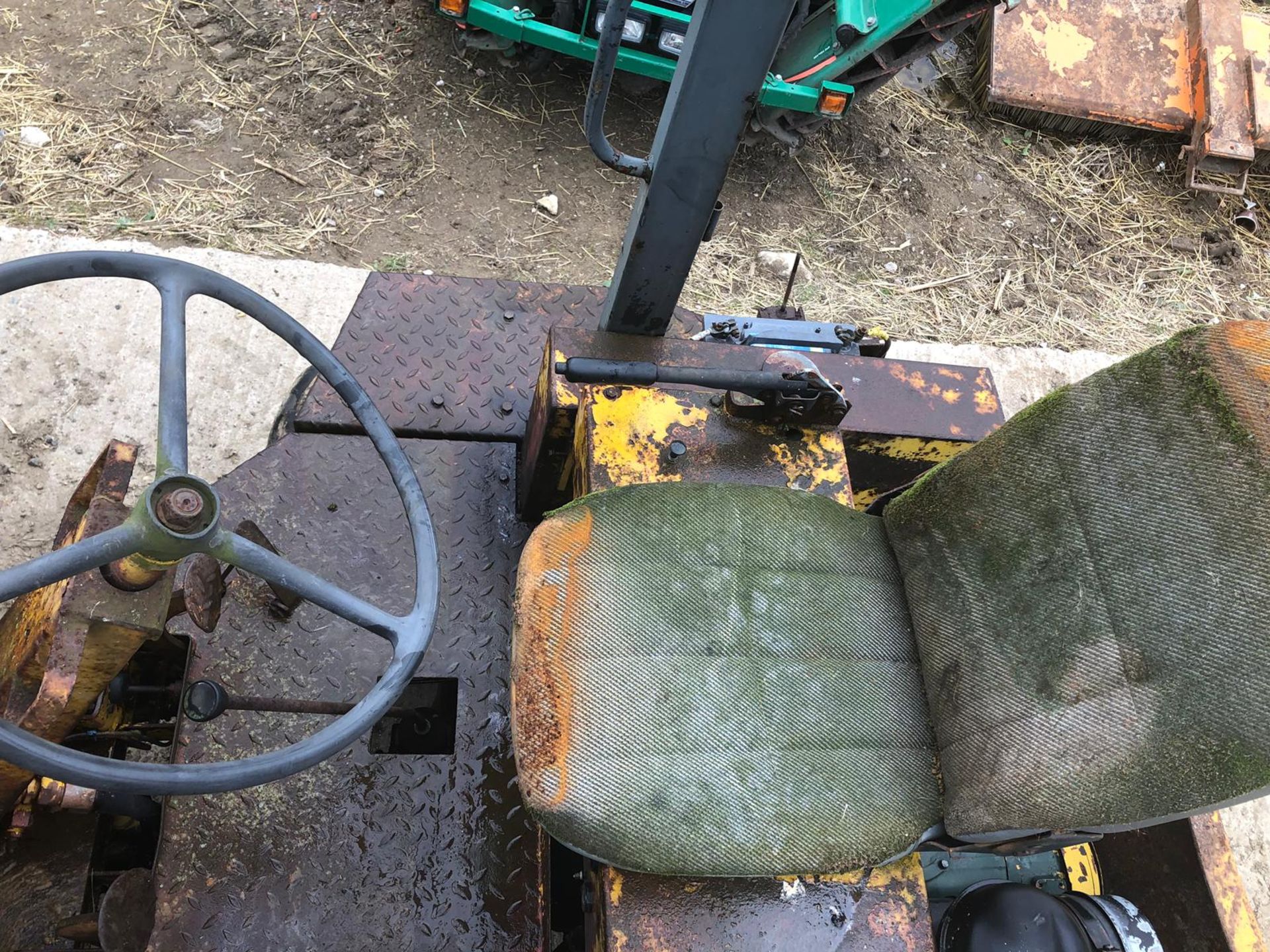 THWAITES BENFORD YELLOW 3 TONNE DUMPER, STARS, RUNS AND TIPS *PLUS VAT* - Image 10 of 16