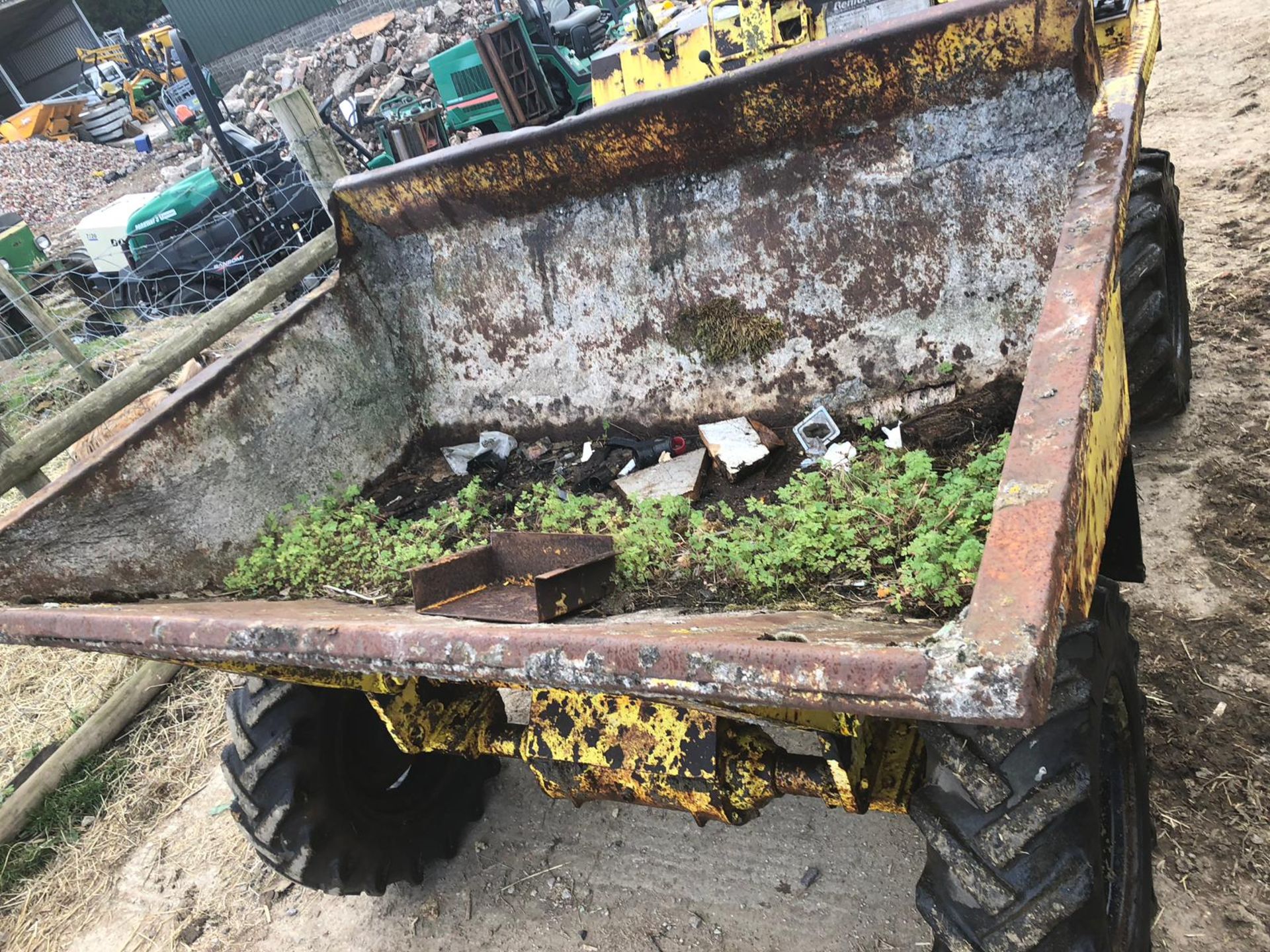 1966 BENFORD TT2000P ELSTA 2 TONNE DUMPER, STARTS, RUNS AND TIPS *PLUS VAT* - Image 13 of 25