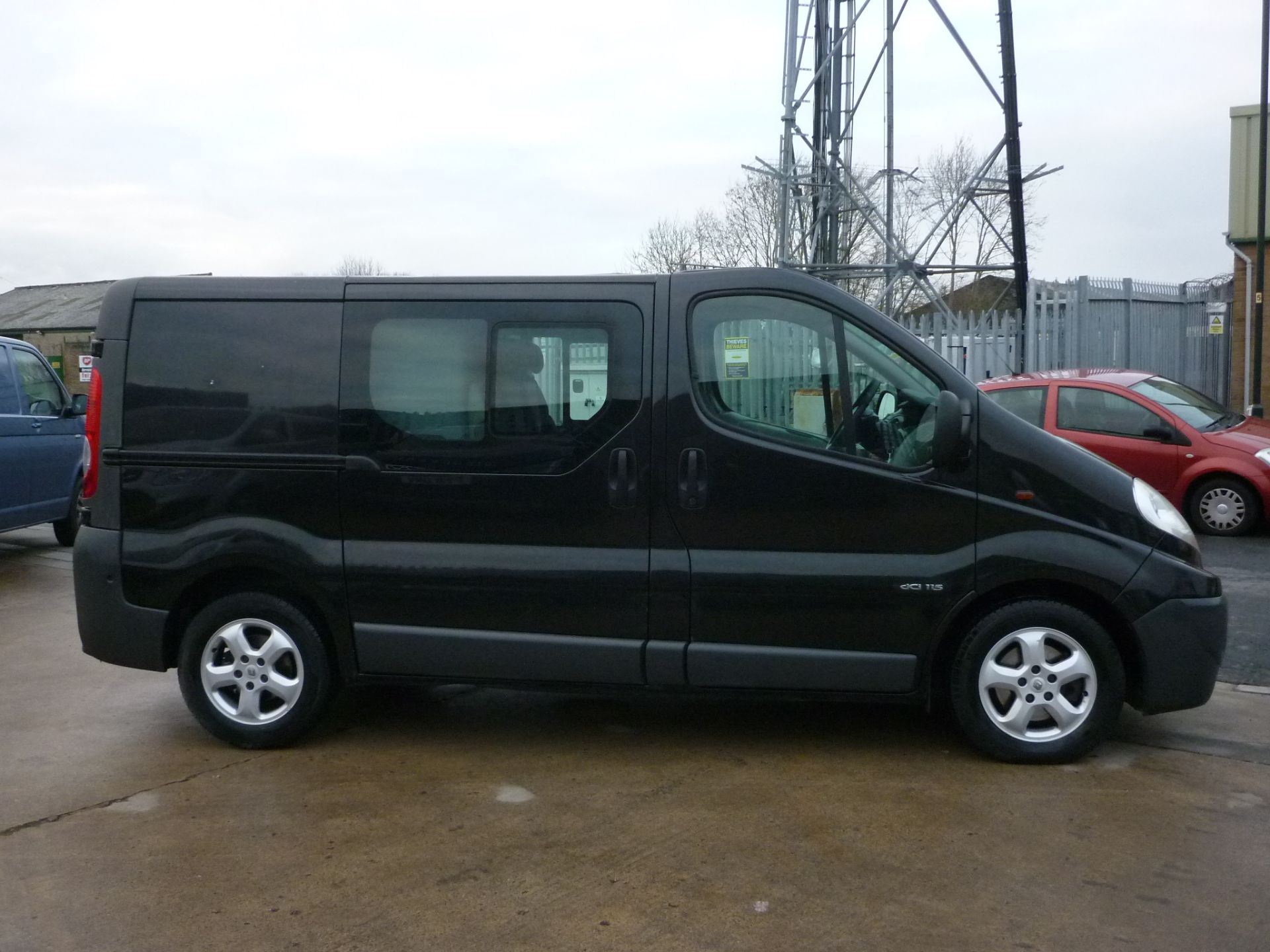 2007/57 REG RENAULT TRAFIC SL27+ SWB DCI 115PS 2.0 DIESEL SPORT DOUBLE CAB VAN *PLUS VAT* - Image 2 of 5