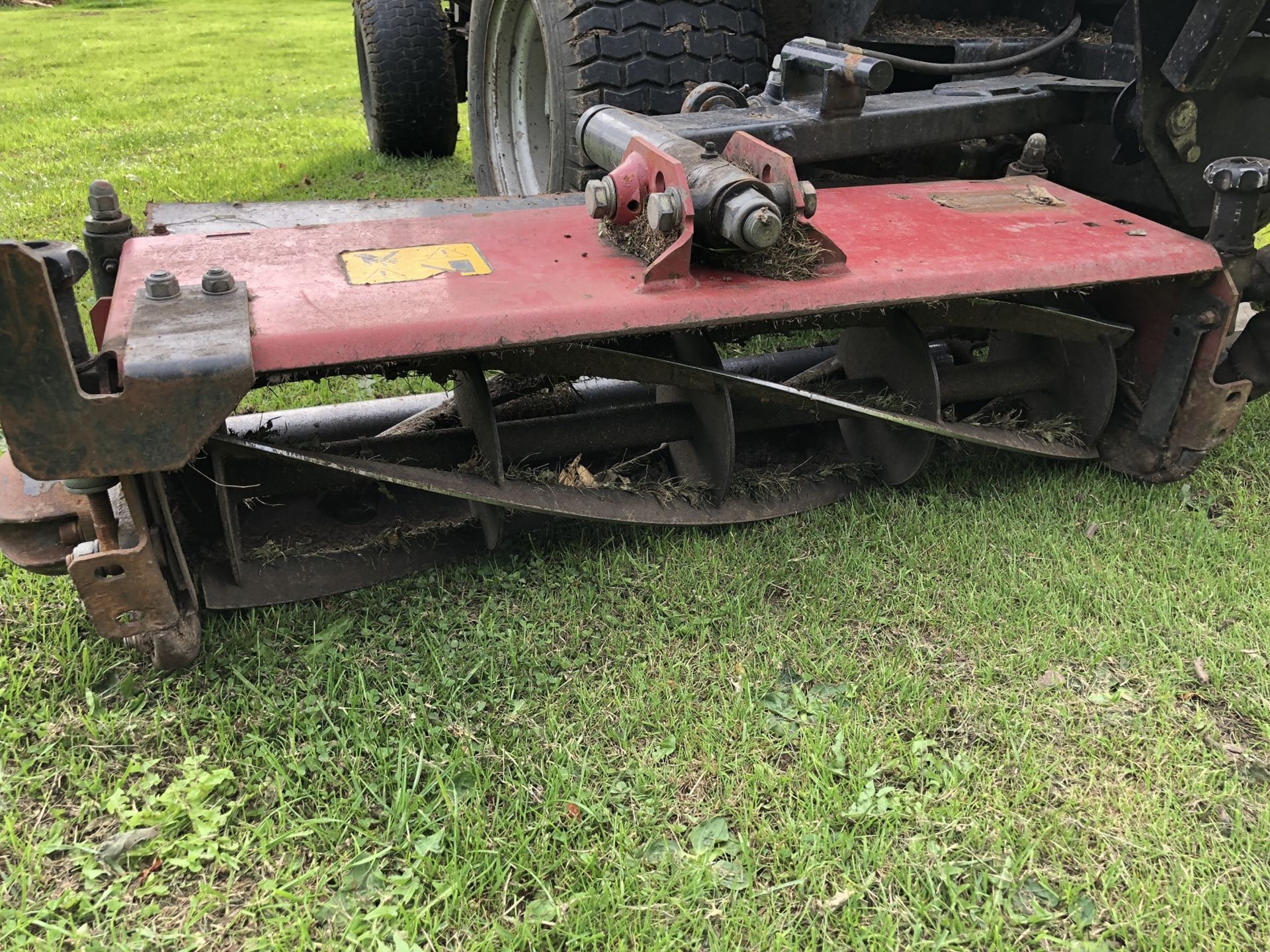 2010 HAYTER CT2140 TORO 3 GANG DIESEL RIDE ON LAWN MOWER *PLUS VAT* - Image 12 of 18