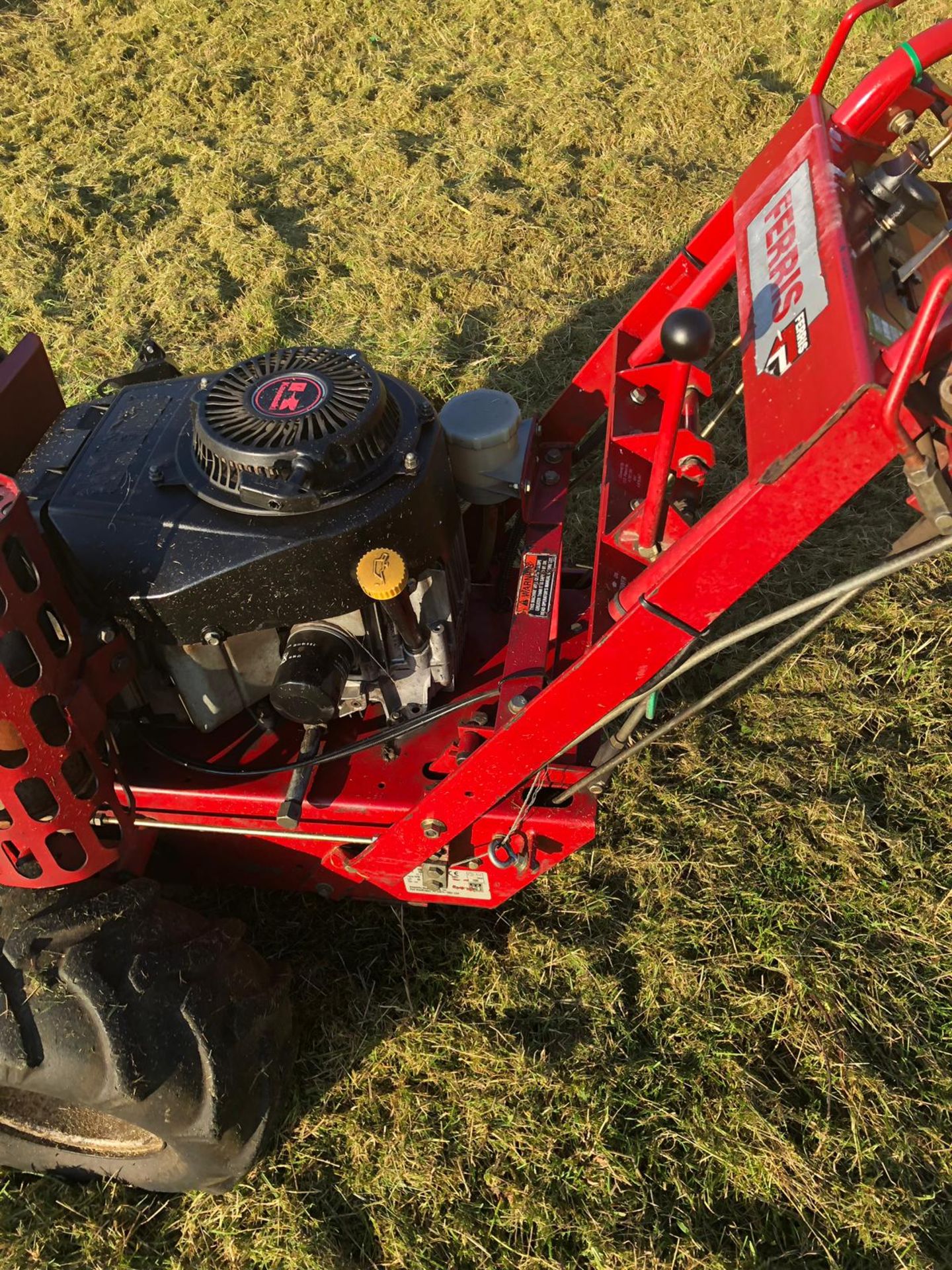 2005 FERRIS HW36 PROFESSIONAL KAWASAKI ENGINE 36" CUT WALK BEHIND HEAVY DUTY COMMERCIAL MOWER - Image 9 of 19