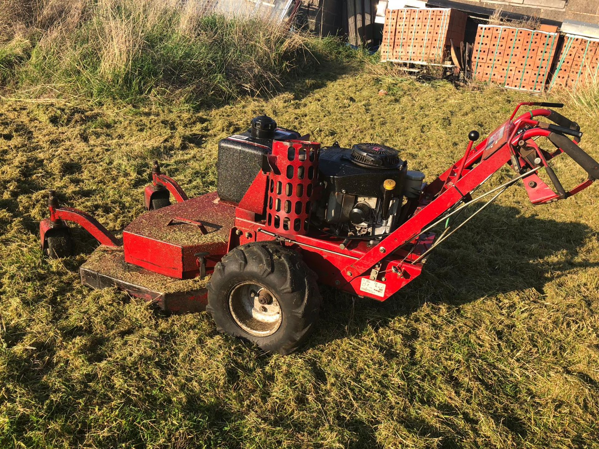 2005 FERRIS HW36 PROFESSIONAL KAWASAKI ENGINE 36" CUT WALK BEHIND HEAVY DUTY COMMERCIAL MOWER - Image 8 of 19