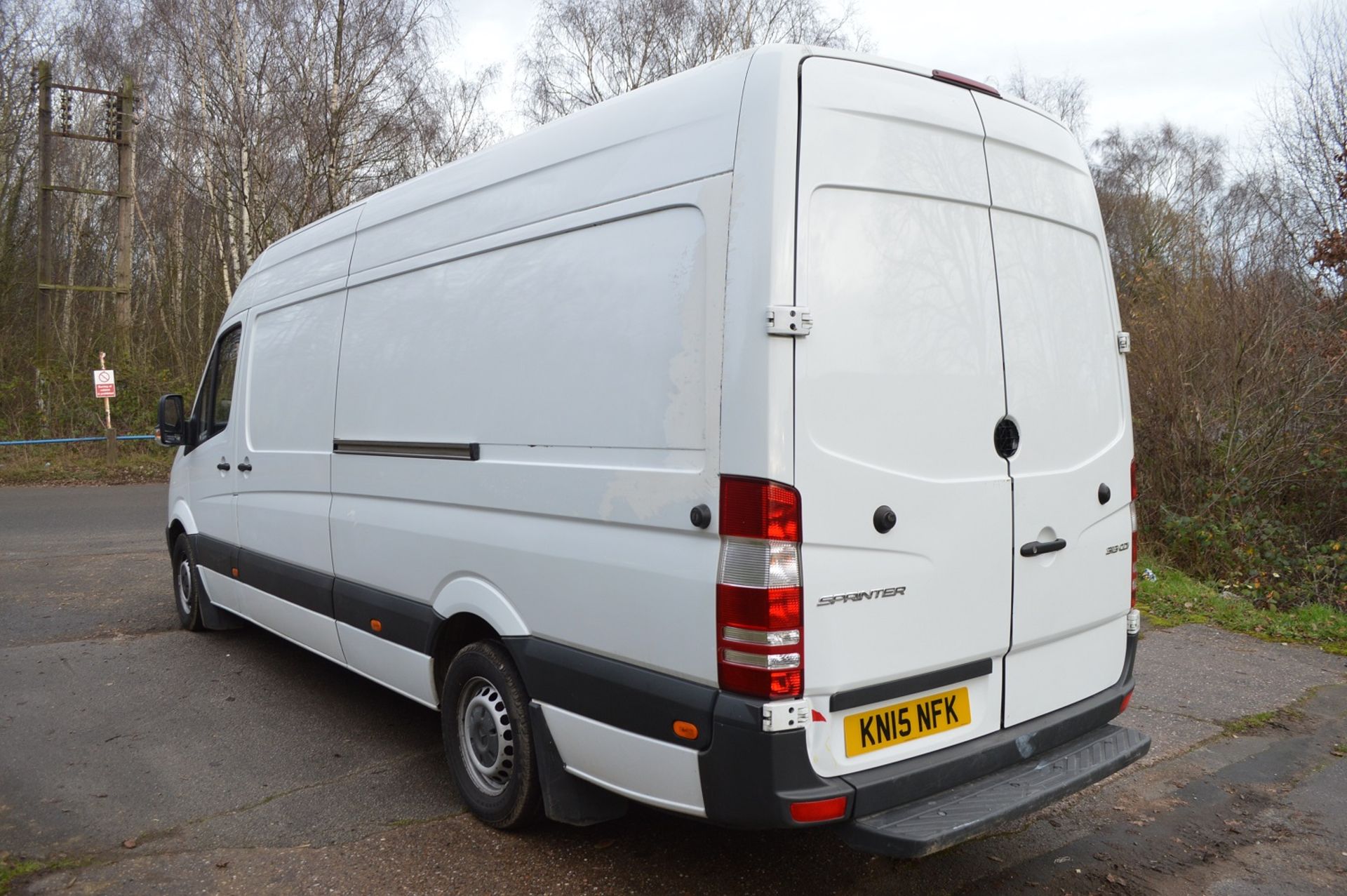 2015/15 REG MERCEDES-BENZ SPRINTER 313 CDI WHITE DIESEL PANEL VAN, SHOWING 1 FORMER KEEPER *NO VAT* - Image 4 of 16