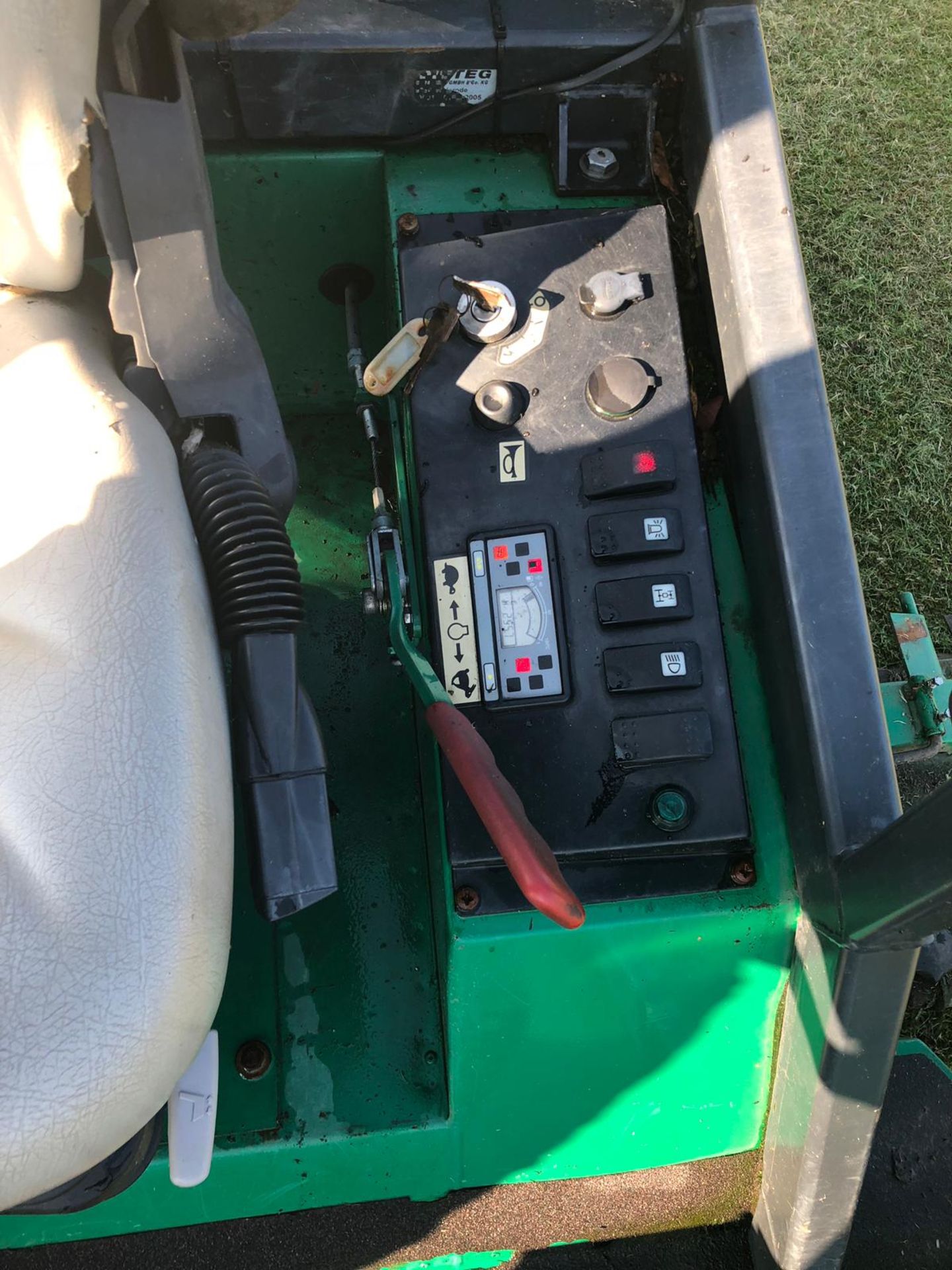 2012 RANSOMES COMMANDER 3520 OPEN CAB 5 GANG MOWER *PLUS VAT* - Image 15 of 18