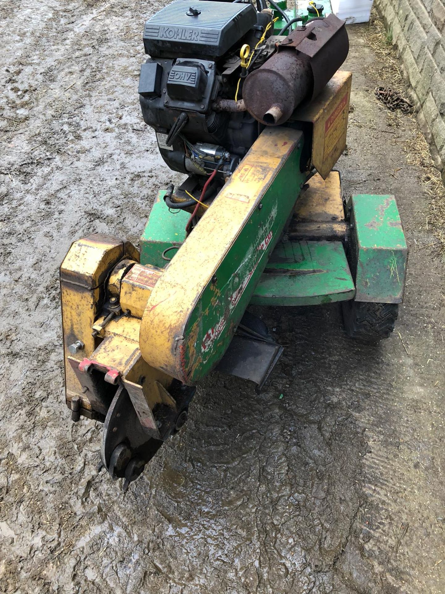 RAYCO RG 1620 SUPER JR HYDRAULIC STUMP CUTTER GRINDER KOHLER 20 HP *PLUS VAT* - Image 7 of 14