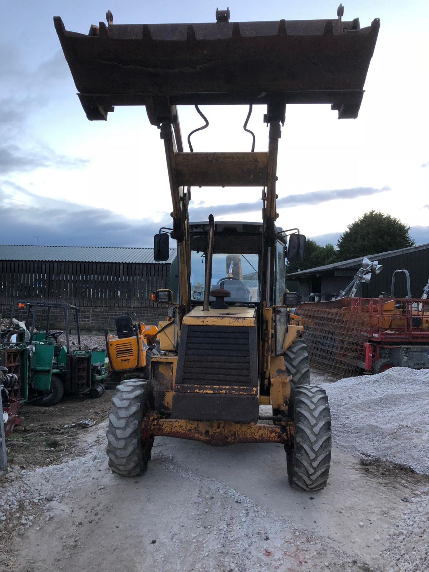 KOMATSU/FAI 266D BACKHOE LOADER, STARTS, RUNS LIFTS & DIGS, YEAR 1995 *PLUS VAT* - Image 8 of 18