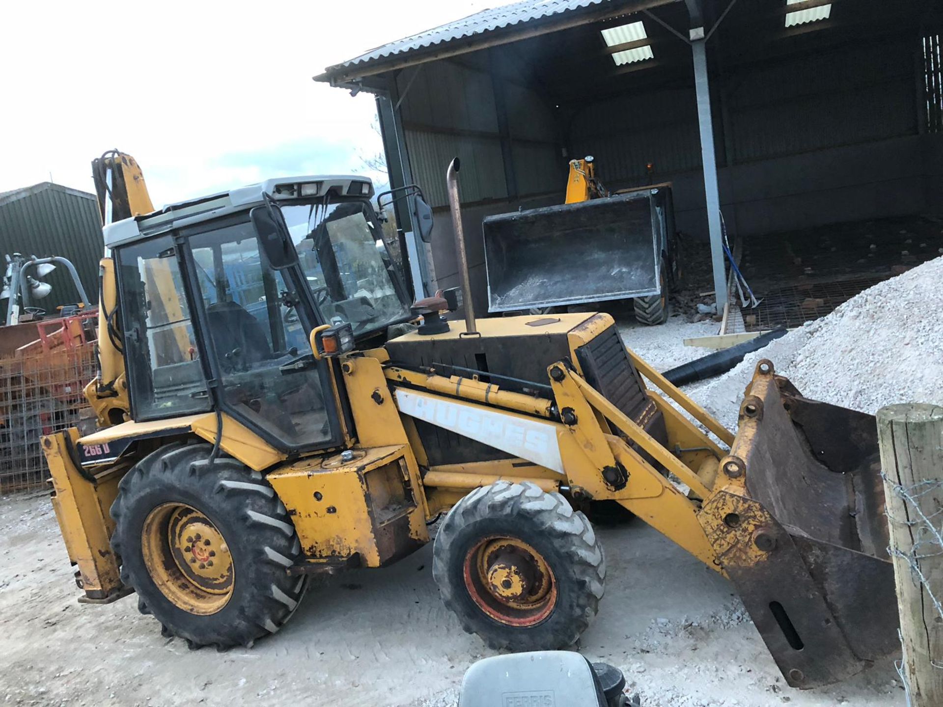 KOMATSU/FAI 266D BACKHOE LOADER, STARTS, RUNS LIFTS & DIGS, YEAR 1995 *PLUS VAT*