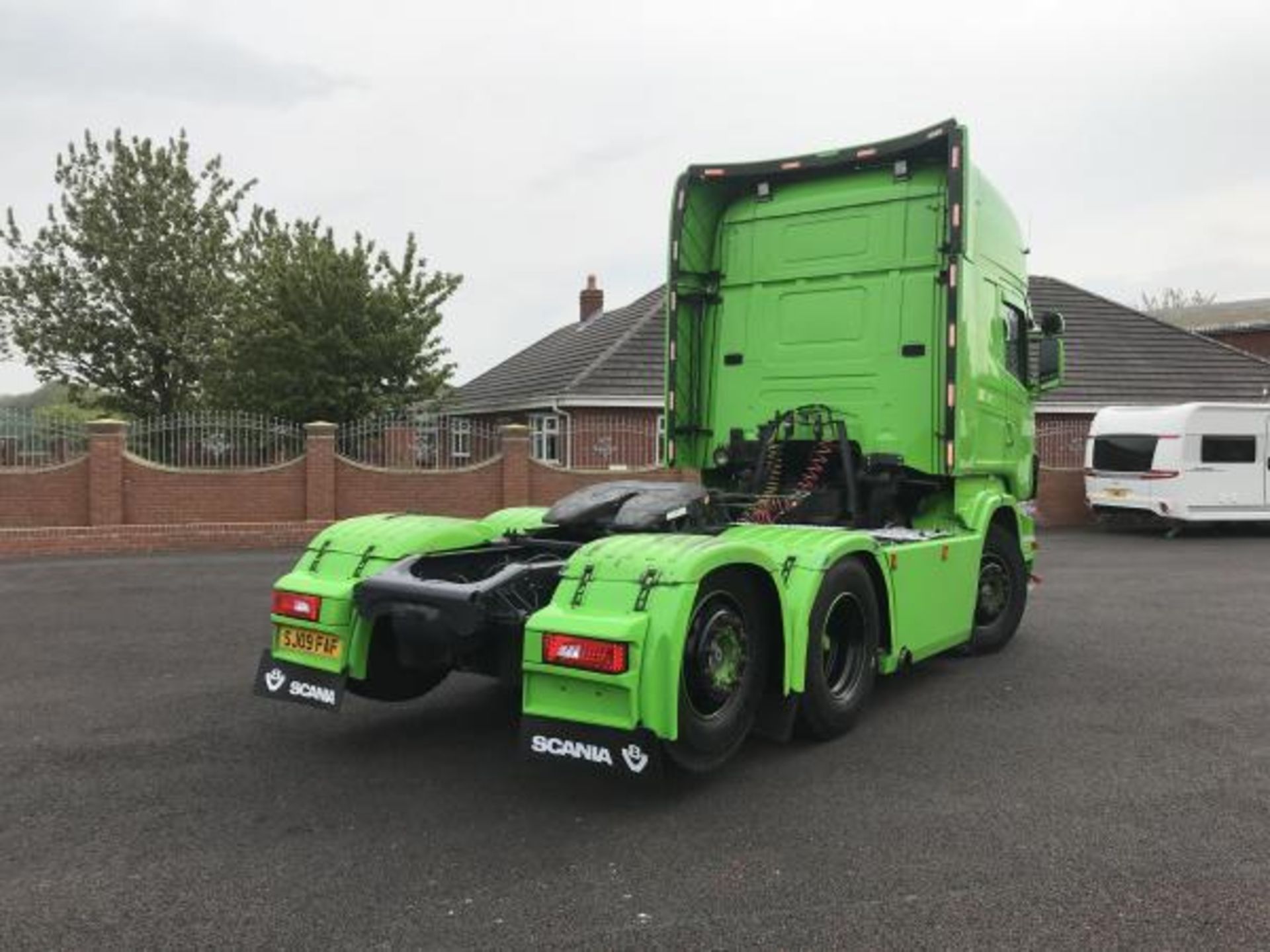 2009 SCANIA R 560 6X2 TAX AXLE TRACTOR UNIT V8 CHIPED TO 620 BHP RETARDER *PLUS VAT* - Image 4 of 14