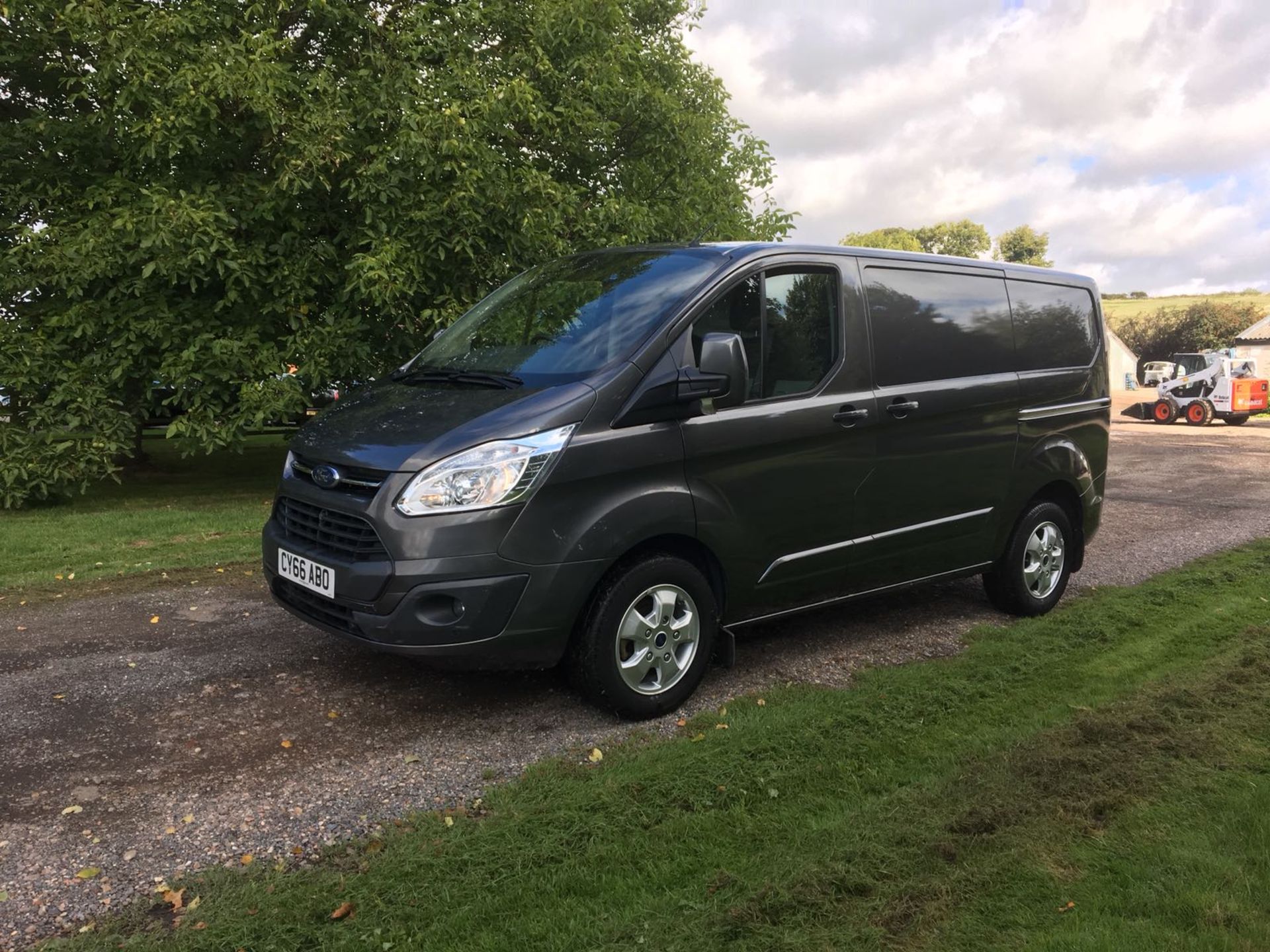 2016/66 REG FORD TRANSIT CUSTOM 270 LTD EDITION DIESEL PANEL VAN, SHOWING 0 FORMER KEEPERS *NO VAT* - Image 3 of 11