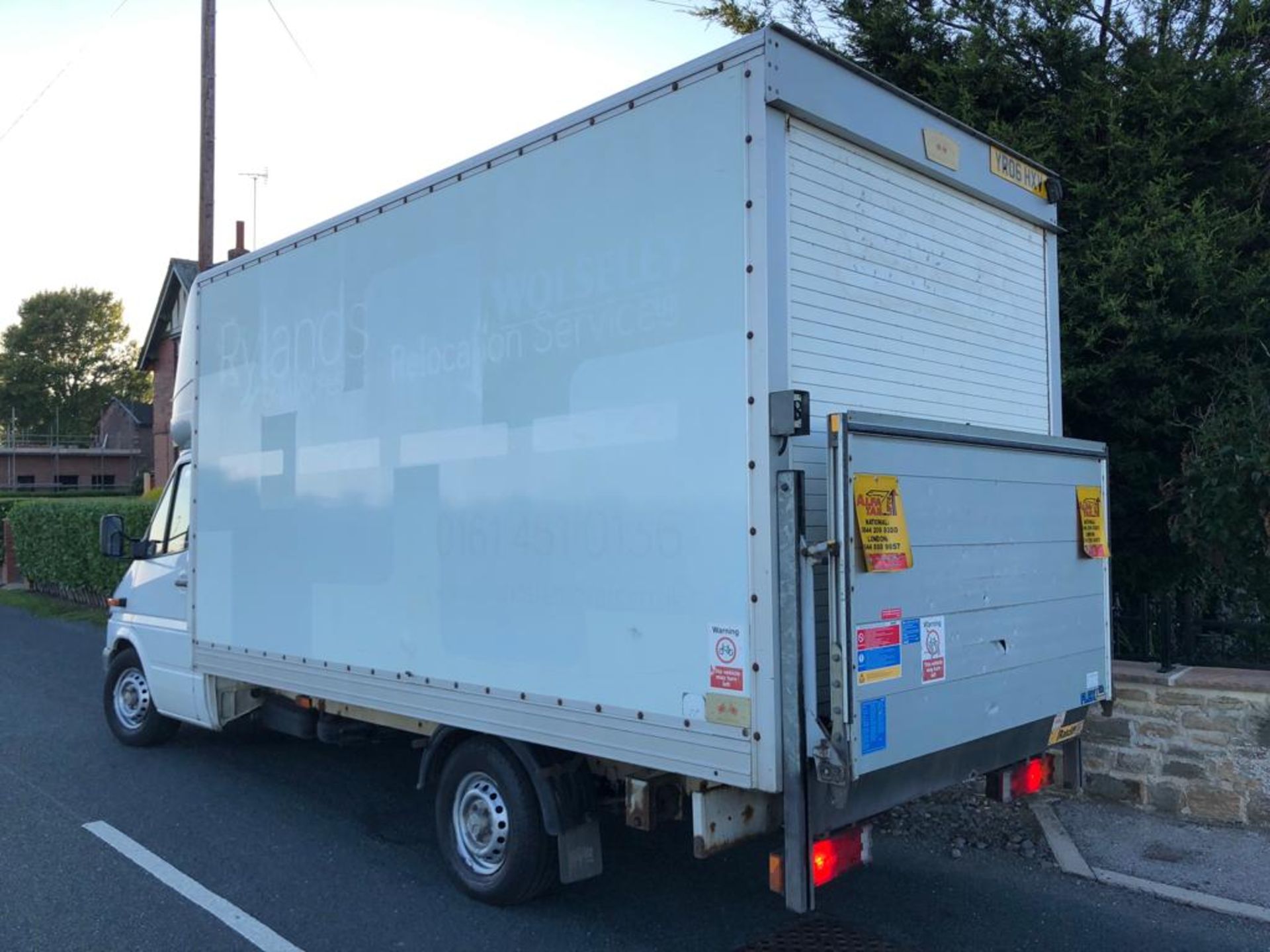 2006/06 REG MERCEDES SPRINTER CDI LWB WHITE DIESEL LUTON VAN WITH TAIL LIFT *NO VAT* - Image 4 of 6