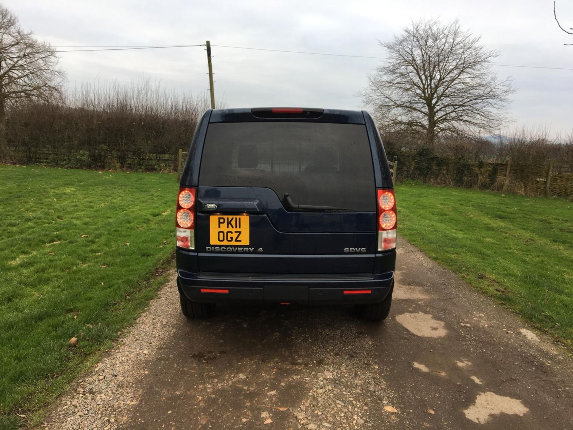 2011/11 REG LAND ROVER DISCOVERY SDV6 AUTOMATIC 245 COMMERCIAL 4X4, SHOWING 1 FORMER KEEPER *NO VAT* - Image 6 of 14