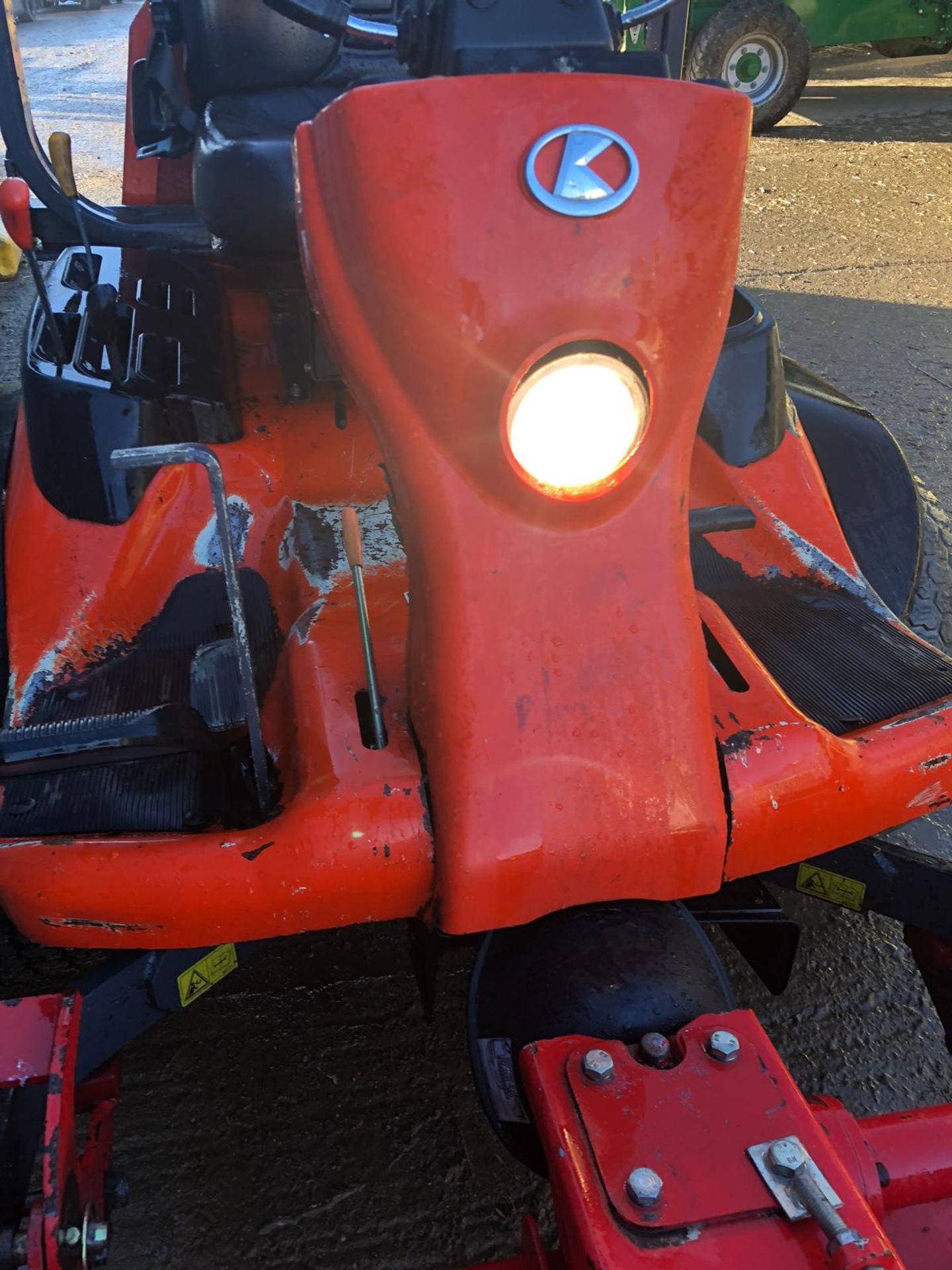 2008/08 REG KUBOTA F3680 EC ORANGE RIDE ON DIESEL LAWN MOWER *PLUS VAT* - Image 10 of 18