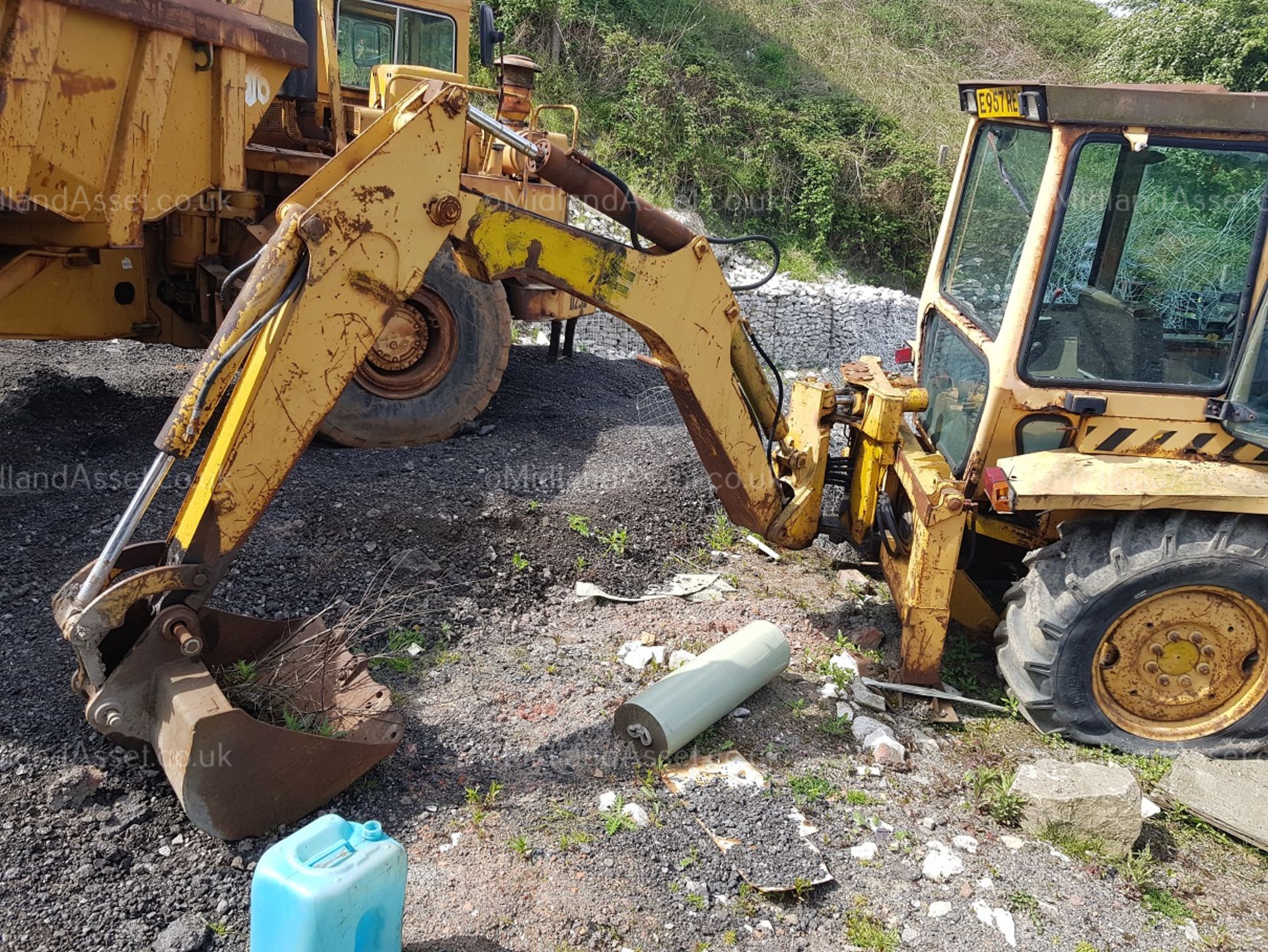 1987 MASSEY FERGUSON 30H BACK HOE LOADER, BEEN STANDING APPROX 2YR *PLUS VAT* - Image 2 of 7