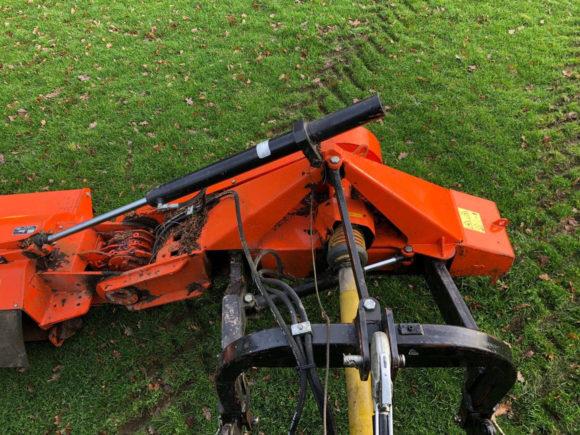 DS - 2012 PERFECT FRONT FLAIL FOR A TRACTOR ORANGE *PLUS VAT*   COLLECTION FROM PILSLEY, S45 NEAR - Bild 7 aus 12