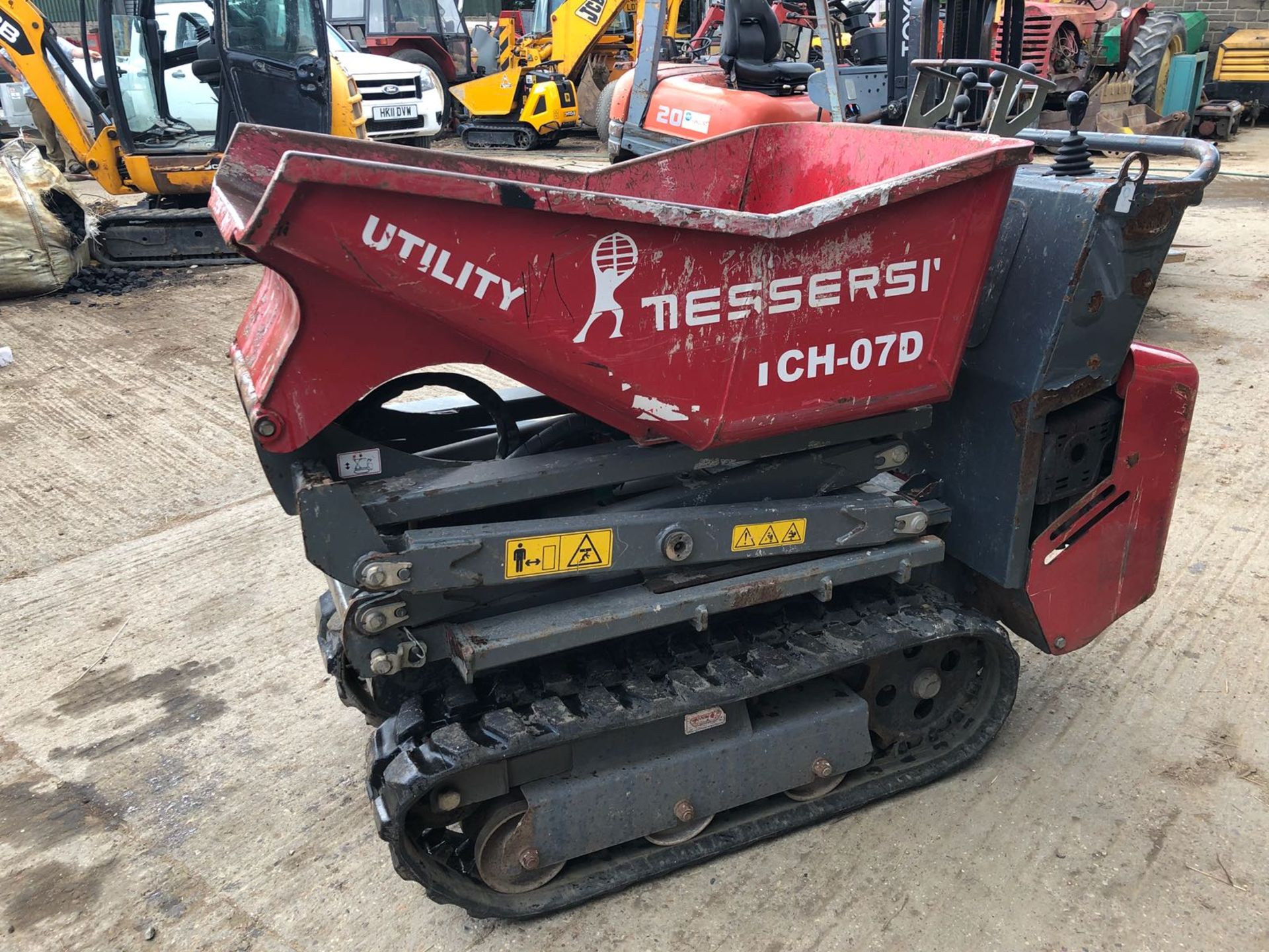 MESSERSI TCH-07D PETROL TRACKED MINI DUMPER 500 KG *PLUS VAT* - Image 2 of 9