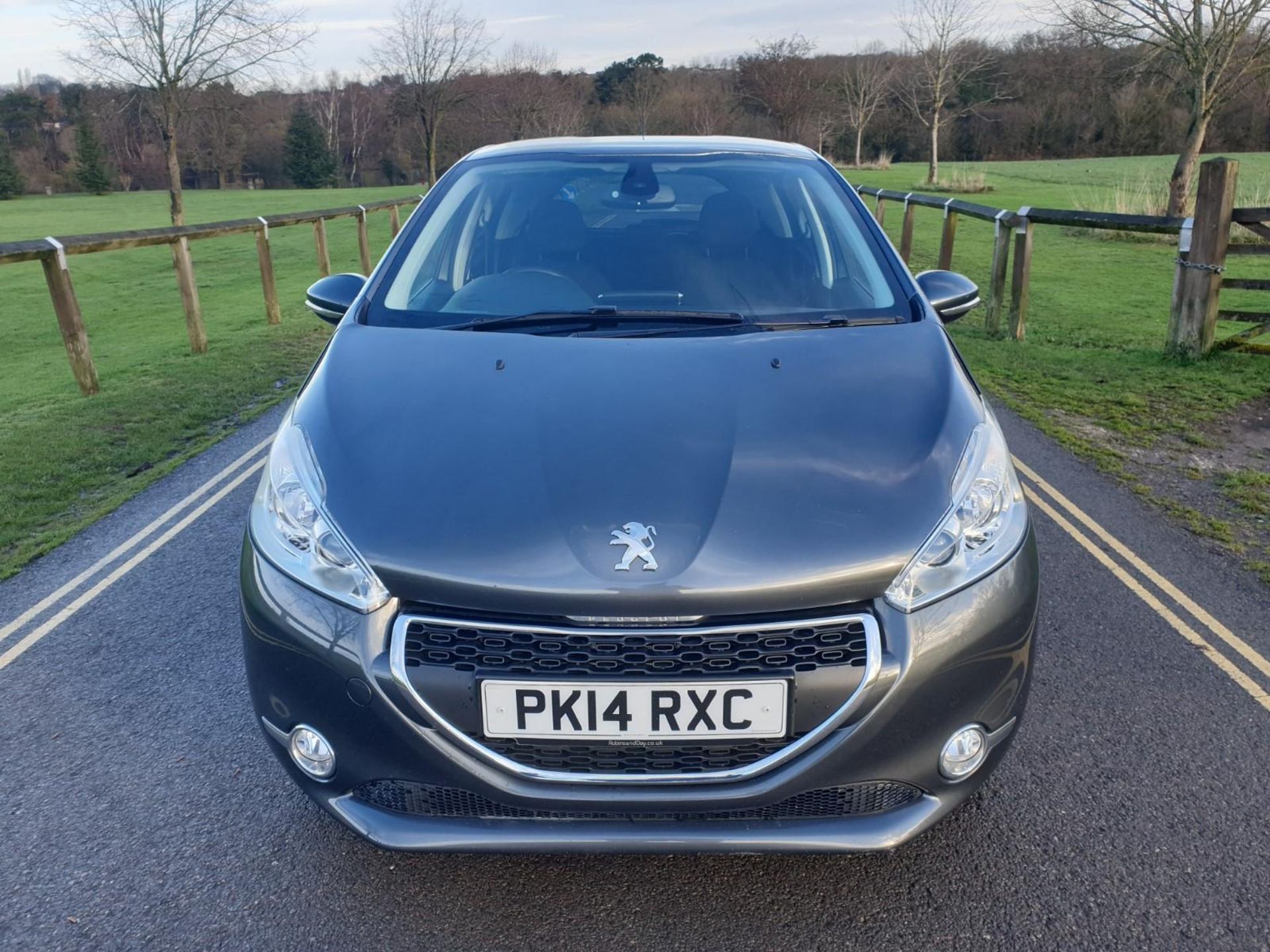 2014/14 REG PEUGEOT 208 ACTIVE E-HDI 1.6 DIESEL 5 DOOR HATCHBACK, SHOWING 1 FORMER KEEPER *NO VAT* - Image 2 of 11