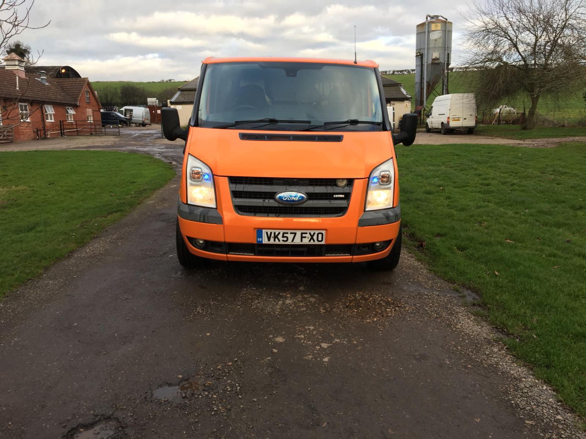 2007/57 REG FORD TRANSIT 100 T330S RWD ORANGE DIESEL PANEL VAN, SHOWING 3 FORMER KEEPERS *NO VAT* - Image 3 of 14