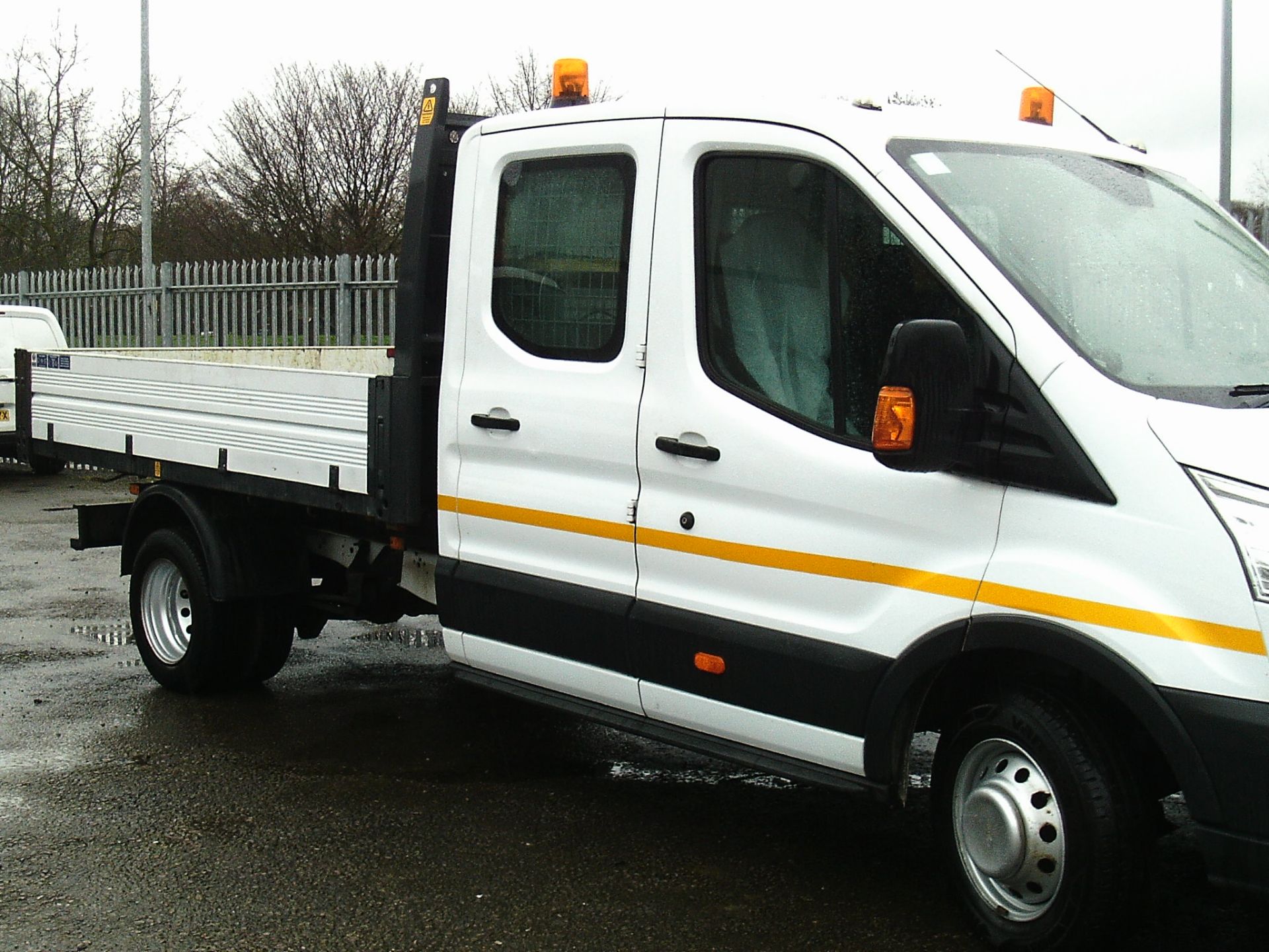 2015/15 REG FORD TRANSIT 350 RWD CREW CAB TIPPER 2.2 DIESEL 125 BHP (TWIN REAR WHEEL) *PLUS VAT* - Bild 3 aus 15