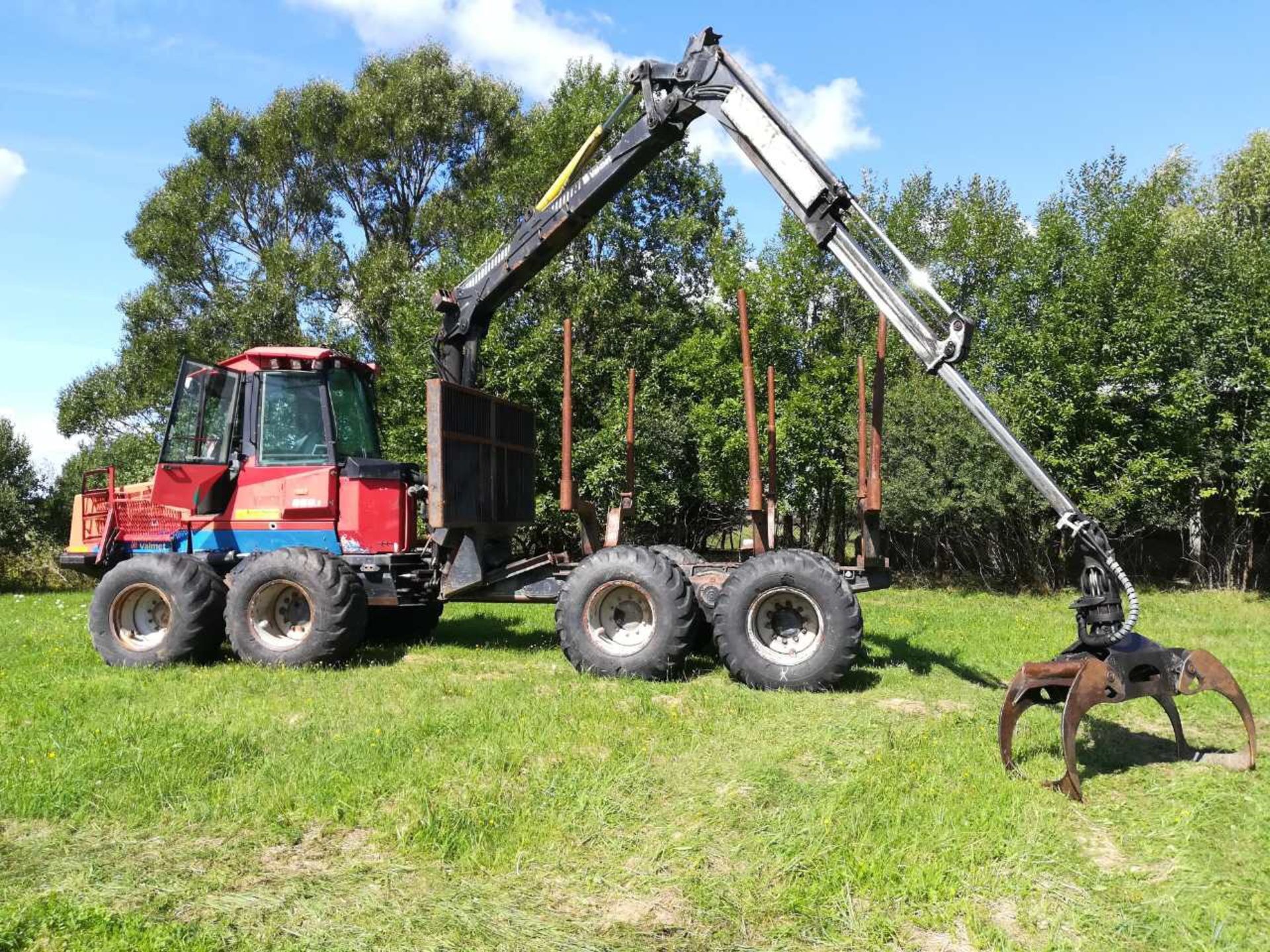 VALMET 860 FORWARDER, ENGINE 140 KW, YEAR 2005, 18,000 HOURS (UNVERIFIED) *NO VAT* - Image 4 of 23