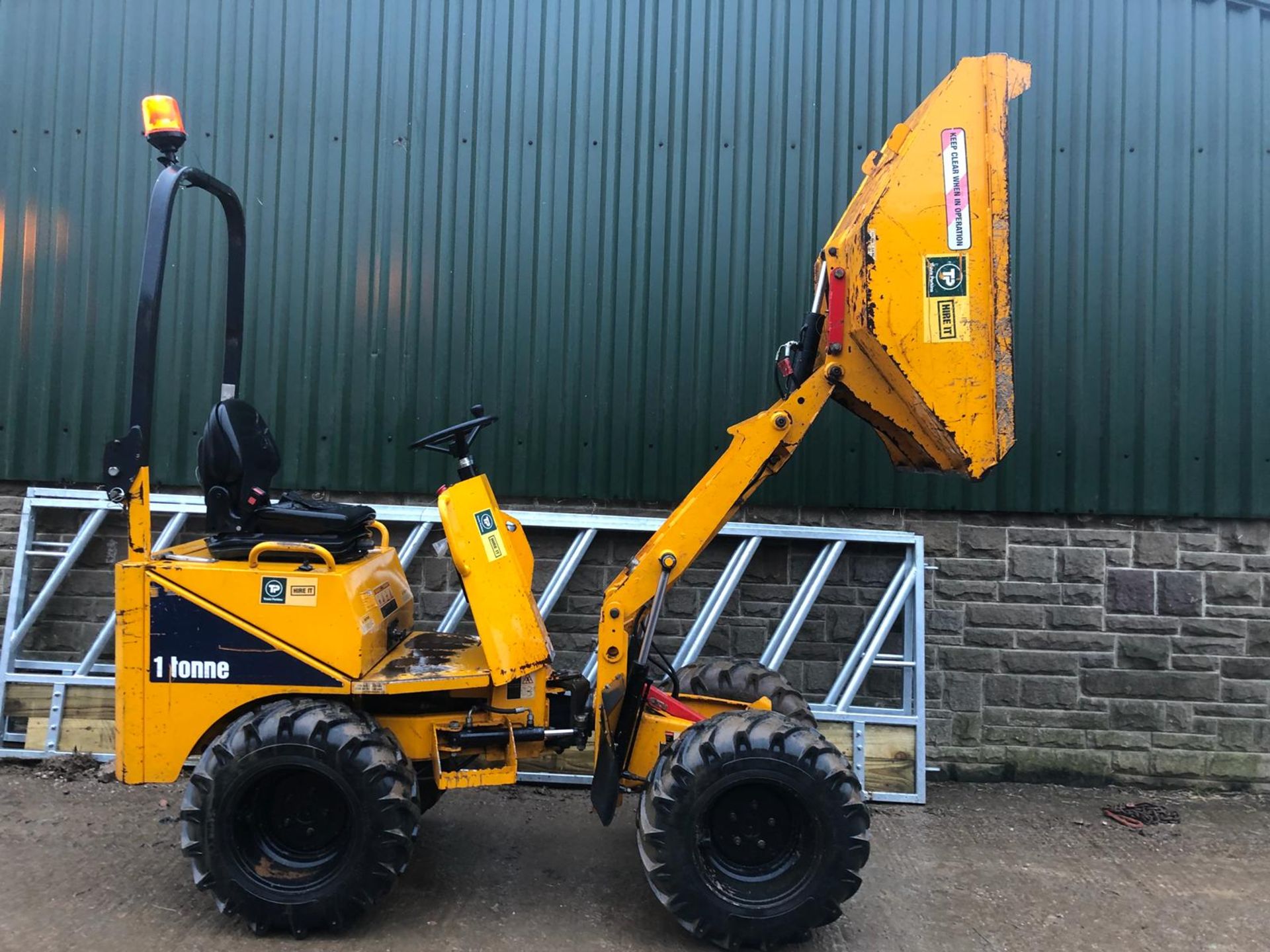 2012 THWAITES 1 TONNE HI-TIP DUMPER WITH FLASHING BEACON *PLUS VAT*