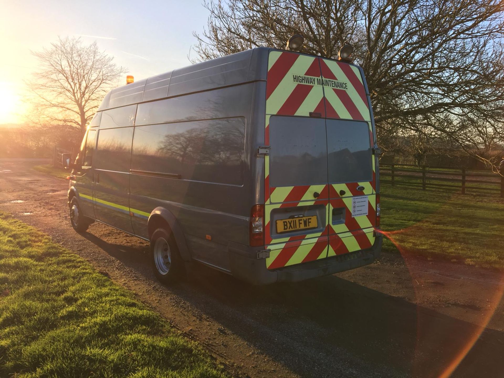 2011/11 REG FORD TRANSIT 115 T460 RWD PANEL VAN, NIGHT HEATER, HAND WASH, TWIN REAR WHEELS *NO VAT* - Image 5 of 15