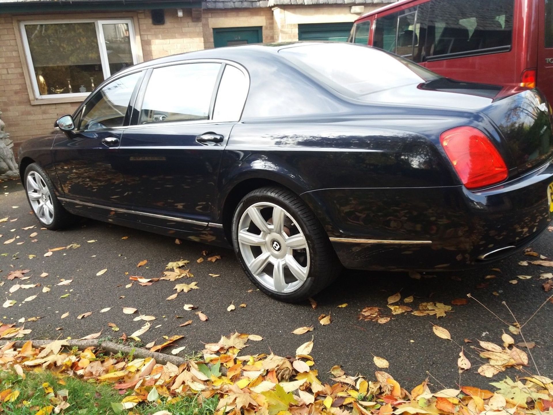 BENTLEY CONTINTENTAL FLYING SPUR - Bild 4 aus 9