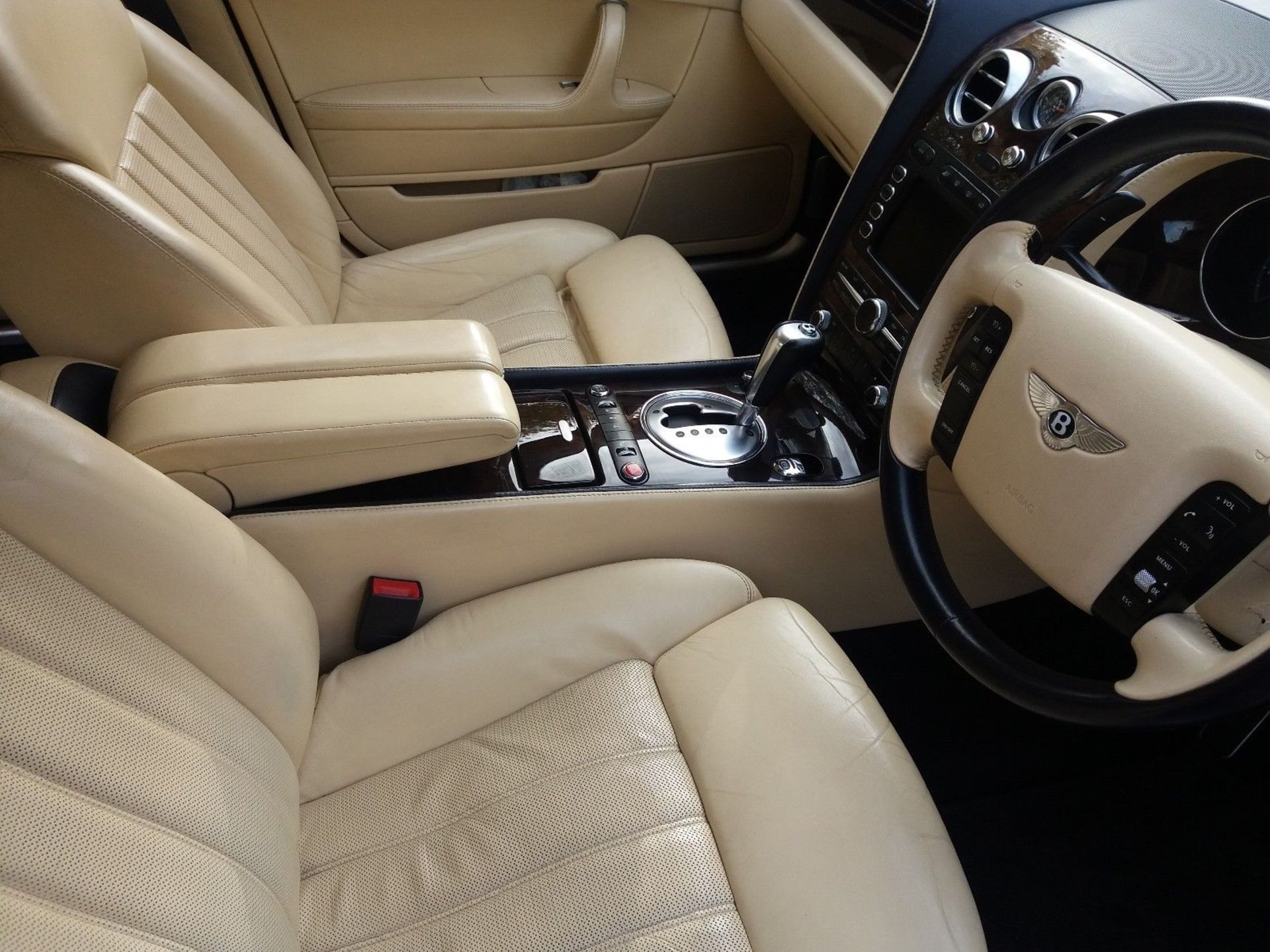 BENTLEY CONTINTENTAL FLYING SPUR - Bild 5 aus 9