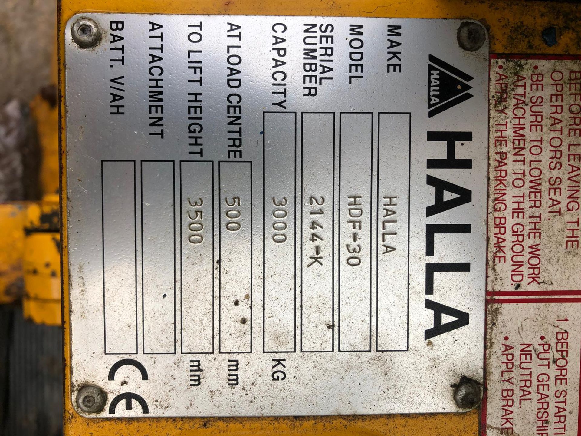 HALLA HDF-30 3 TONNE FORKLIFT CONTAINER SPEC *PLUS VAT* - Image 9 of 15