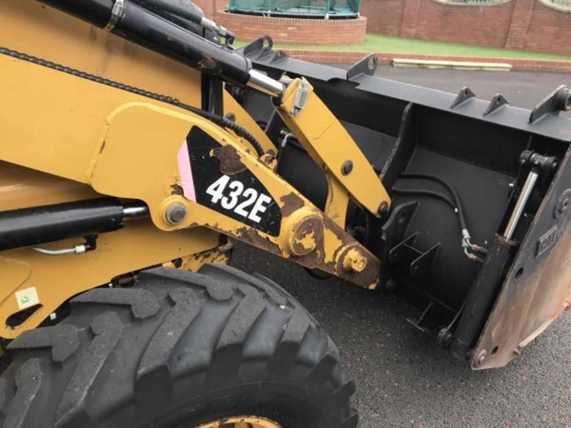 2008/57 REG CATERPILLAR 432 E BACK HOE LOADER / DIGGER 4X4 AIR CON, JOY STICK CONTROL, EX COUNCIL - Image 6 of 15