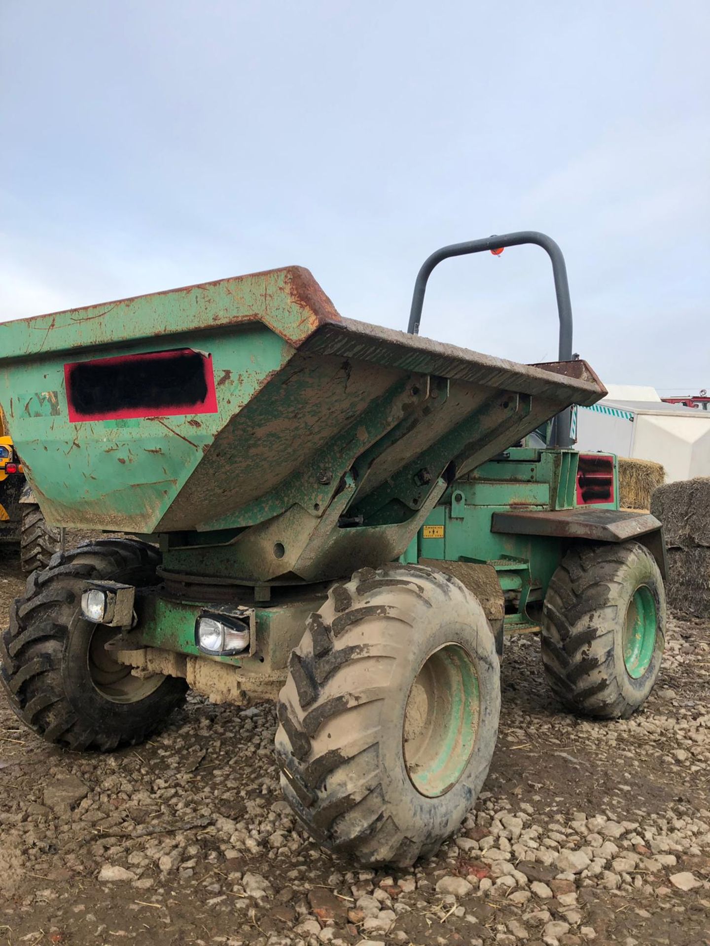 2007 BENFORD SKR9 9 TONNE SWIVEL DUMPER GREEN *PLUS VAT* - Image 6 of 15