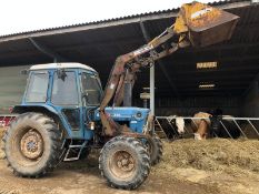 FORD 600 TRACTOR WITH CAB AND QUICKE 2560 FRONT LOADER, STARTS, RUNS AND LIFTS *PLUS VAT*