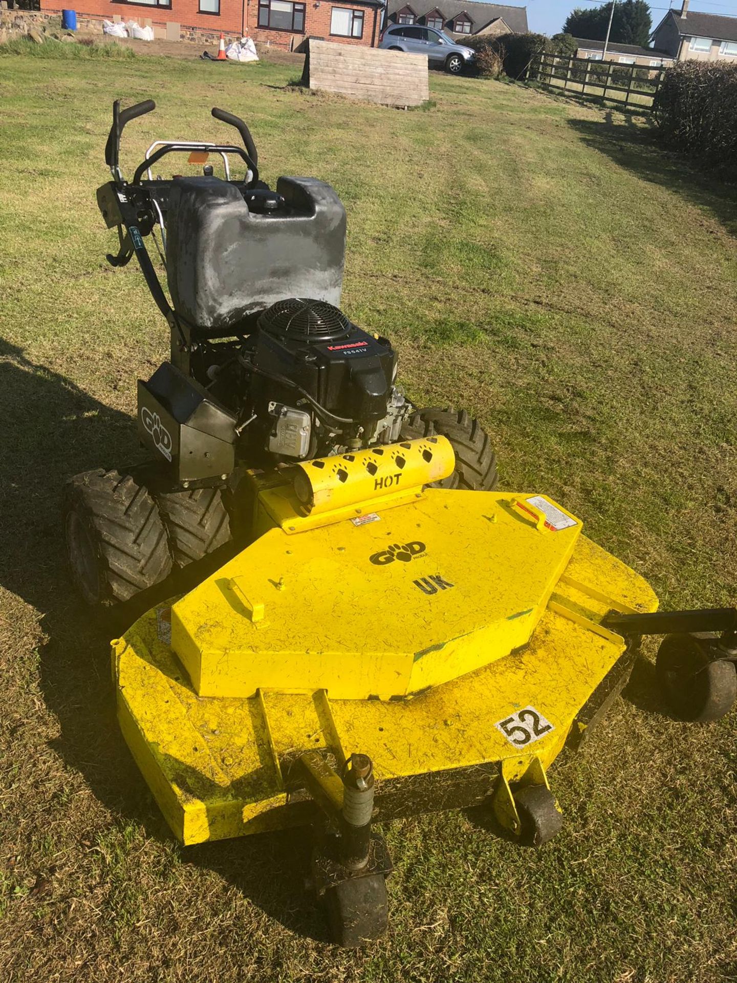 GREAT DANE HEAVY DUTY 4 WHEELED WALK BEHIND PUSH COMMERCIAL MOWER, 52" CUTTING WIDTH *PLUS VAT* - Image 17 of 17