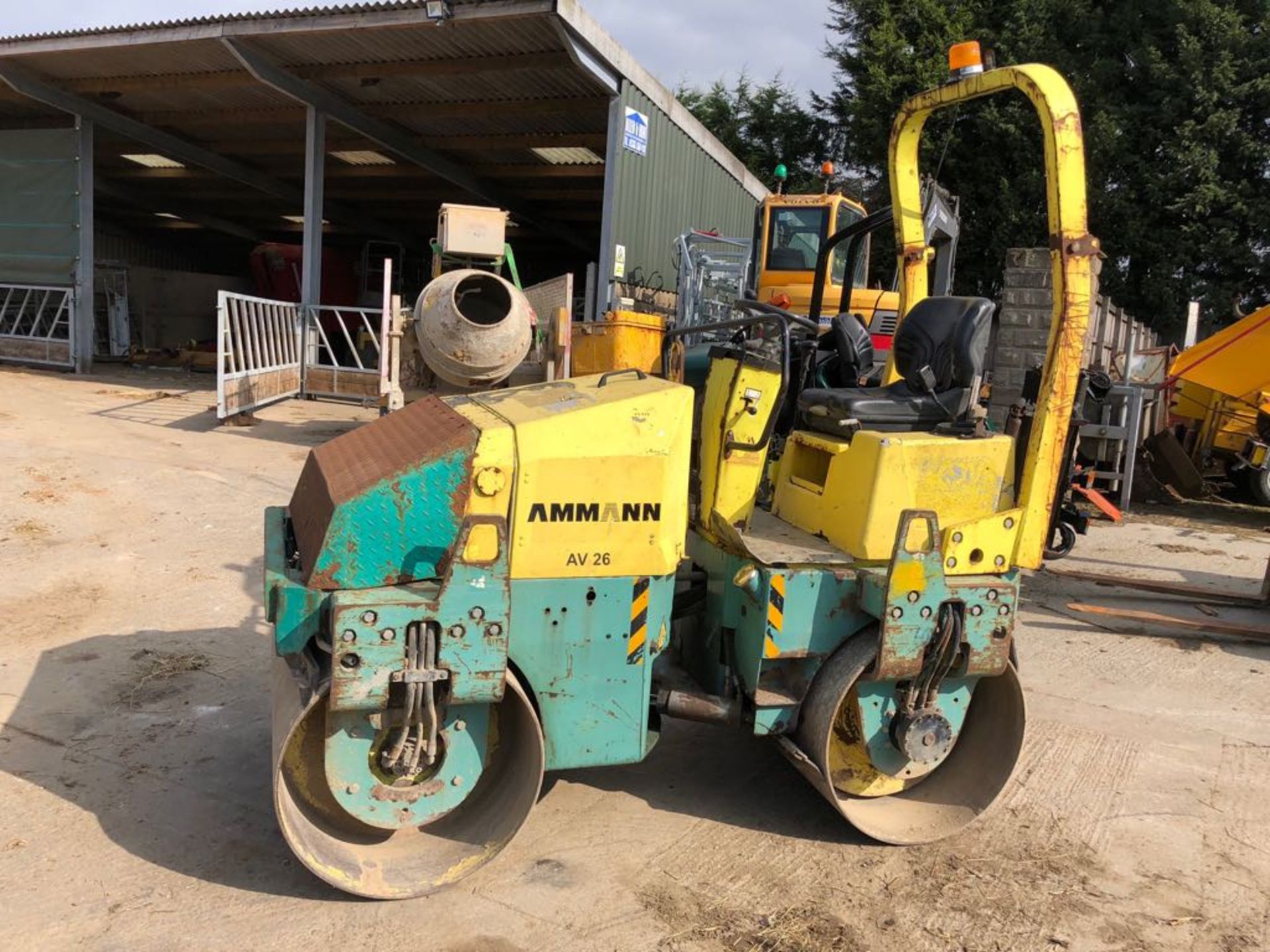 AMMANN AV26 SWIVEL ROLLER, YANMAR DIESEL ENGINE, SHOWING 1125 HOURS (UNVERIFIED) *PLUS VAT*