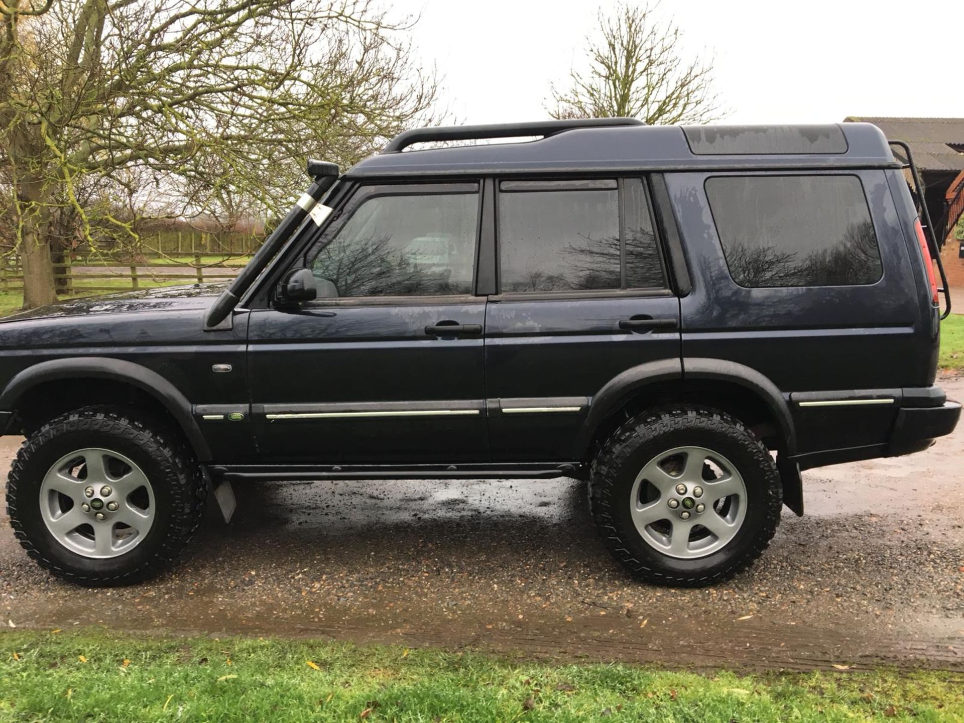 2004/04 REG LAND ROVER DISCOVERY ES PREMIUM TD5 AUTOMATIC, WITH FRONT WINCH *NO VAT* - Image 4 of 17