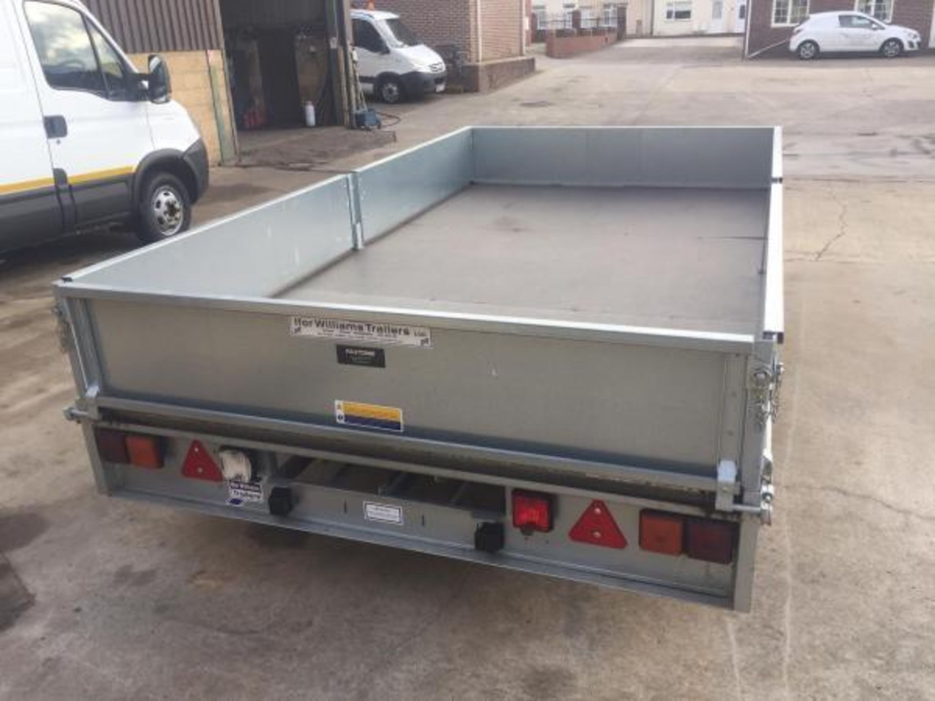 2018 IFOR WILLIAMS LM35 TWIN AXLE TRAILER NEW UNUSED WITH ALL PAPER WORK AND COC 2 KEYS *PLUS VAT* - Image 3 of 3