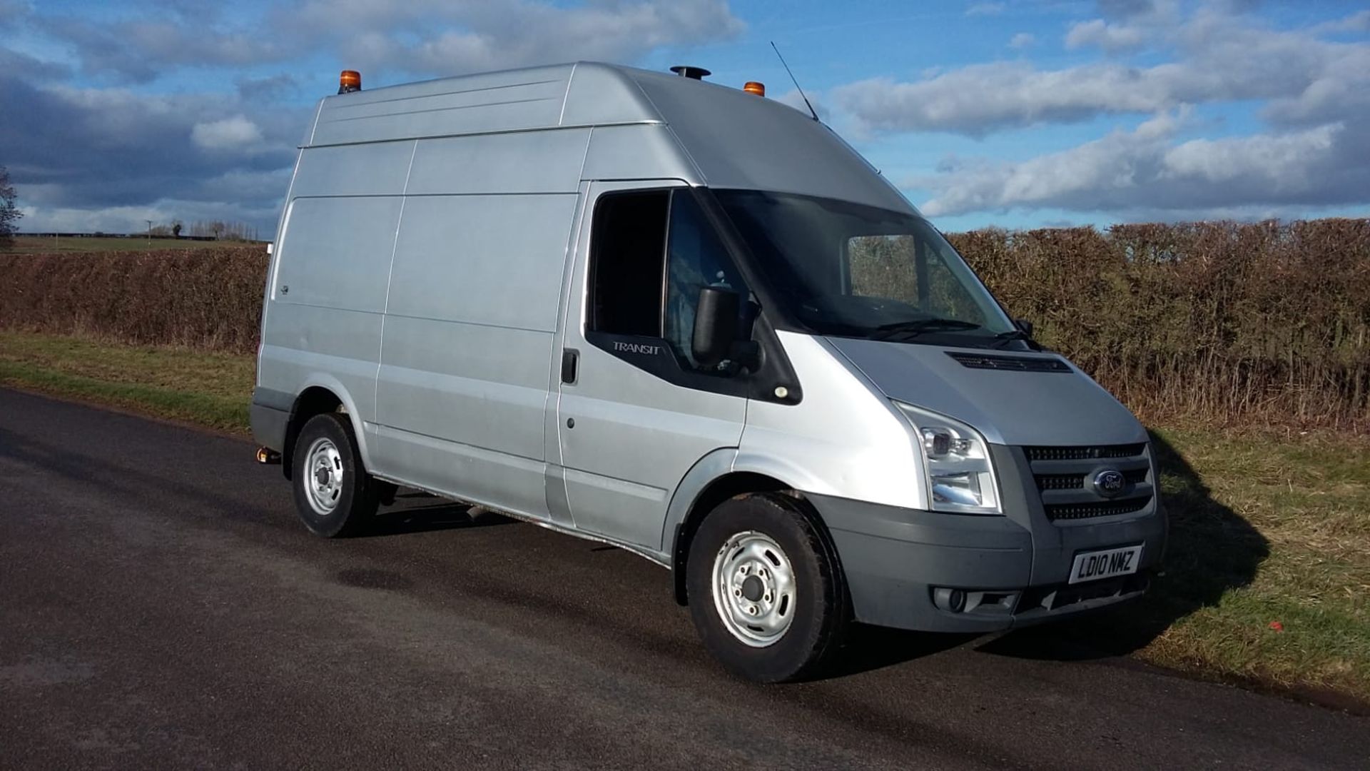 2010/10 REG FORD TRANSIT 140 T350M RWD PTO & ELECTRIC WORKING FINE, SHOWING 0 FORMER KEEPERS *NO VAT