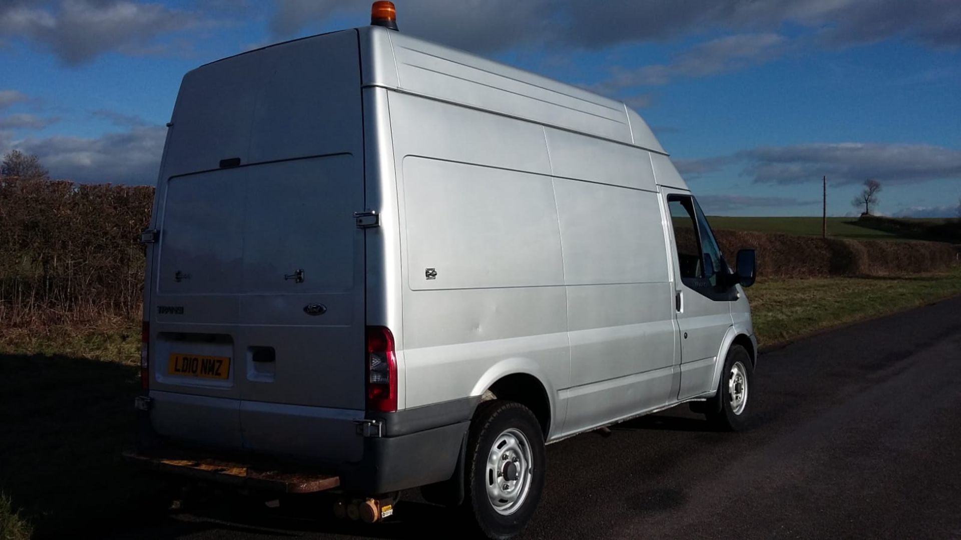 2010/10 REG FORD TRANSIT 140 T350M RWD PTO & ELECTRIC WORKING FINE, SHOWING 0 FORMER KEEPERS *NO VAT - Image 4 of 14