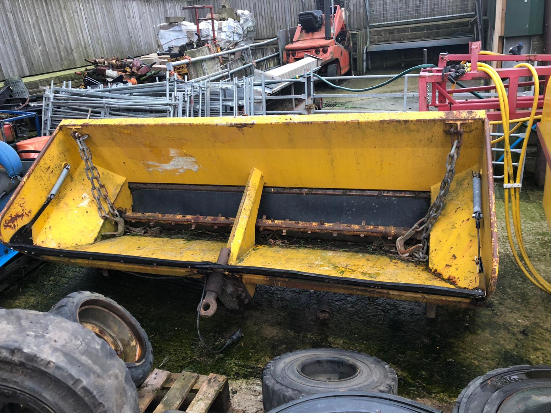 BUNCE EPOKE TMK 10L DROP GRITTER, SPREADER TRAILER *PLUS VAT*