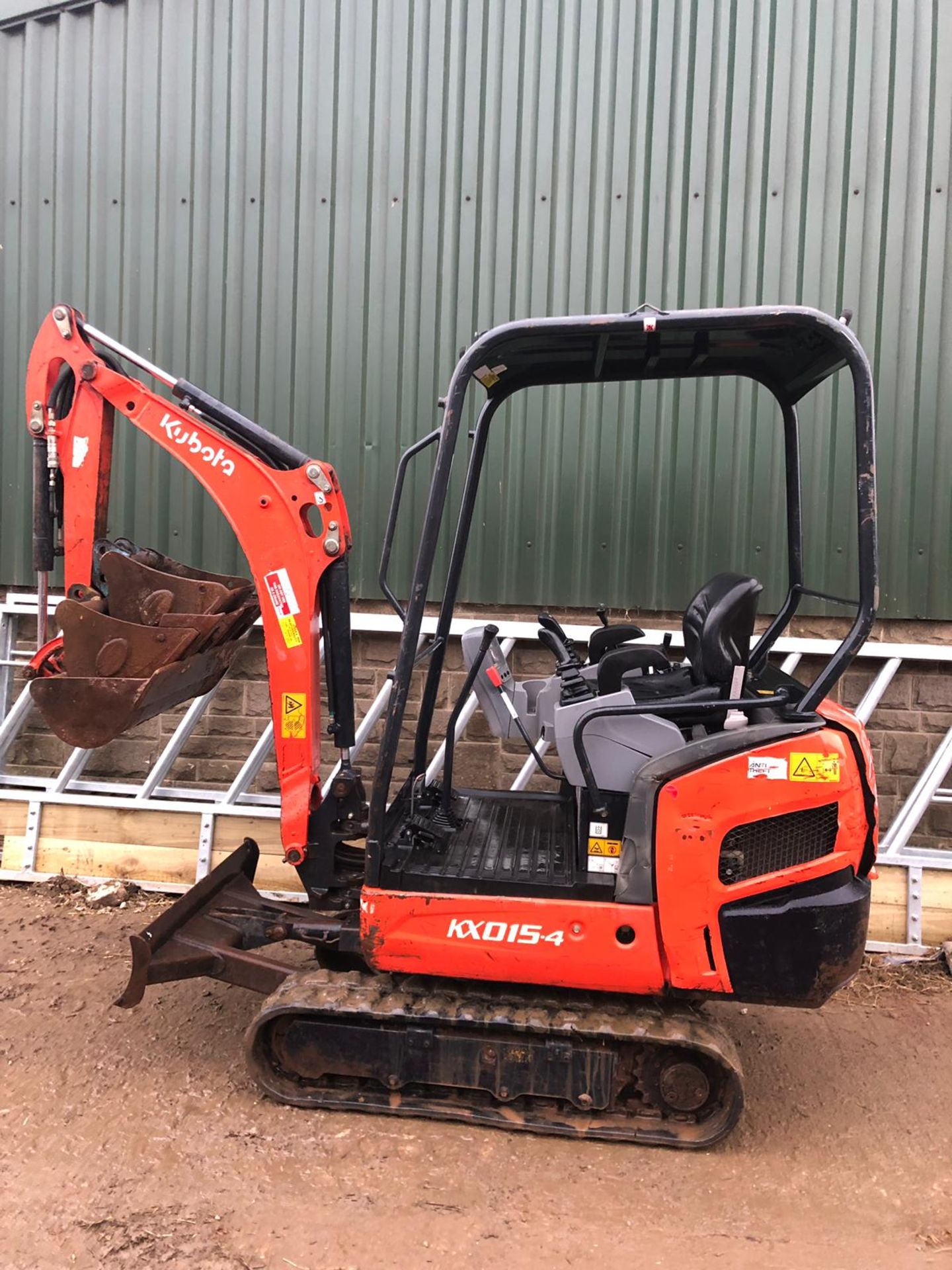 2015 KUBOTA KX015-4 TRACKED DIESEL MINI DIGGER WITH X3 BUCKETS *PLUS VAT* - Image 7 of 16