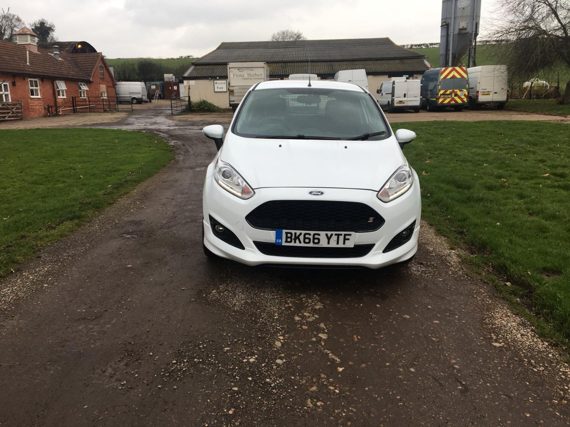 2016/66 REG FORD FIESTA BASE TDCI WHITE DIESEL CAR DERIVED VAN, SHOWING 0 FORMER KEEPERS *NO VAT* - Image 3 of 15