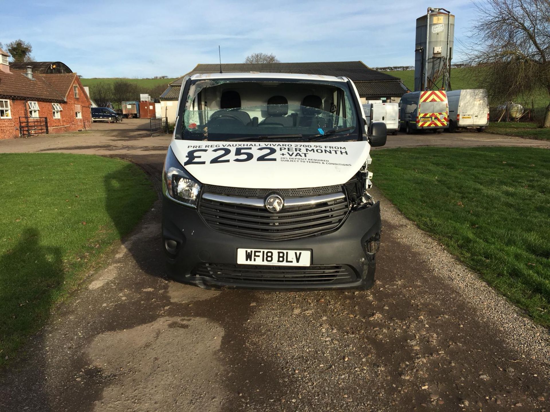 2018/18 REG VAUXHALL VIVARO 2700 CDTI WHITE DIESEL PANEL VAN, SHOWING 0 FORMER KEEPERS *NO VAT* - Image 2 of 13