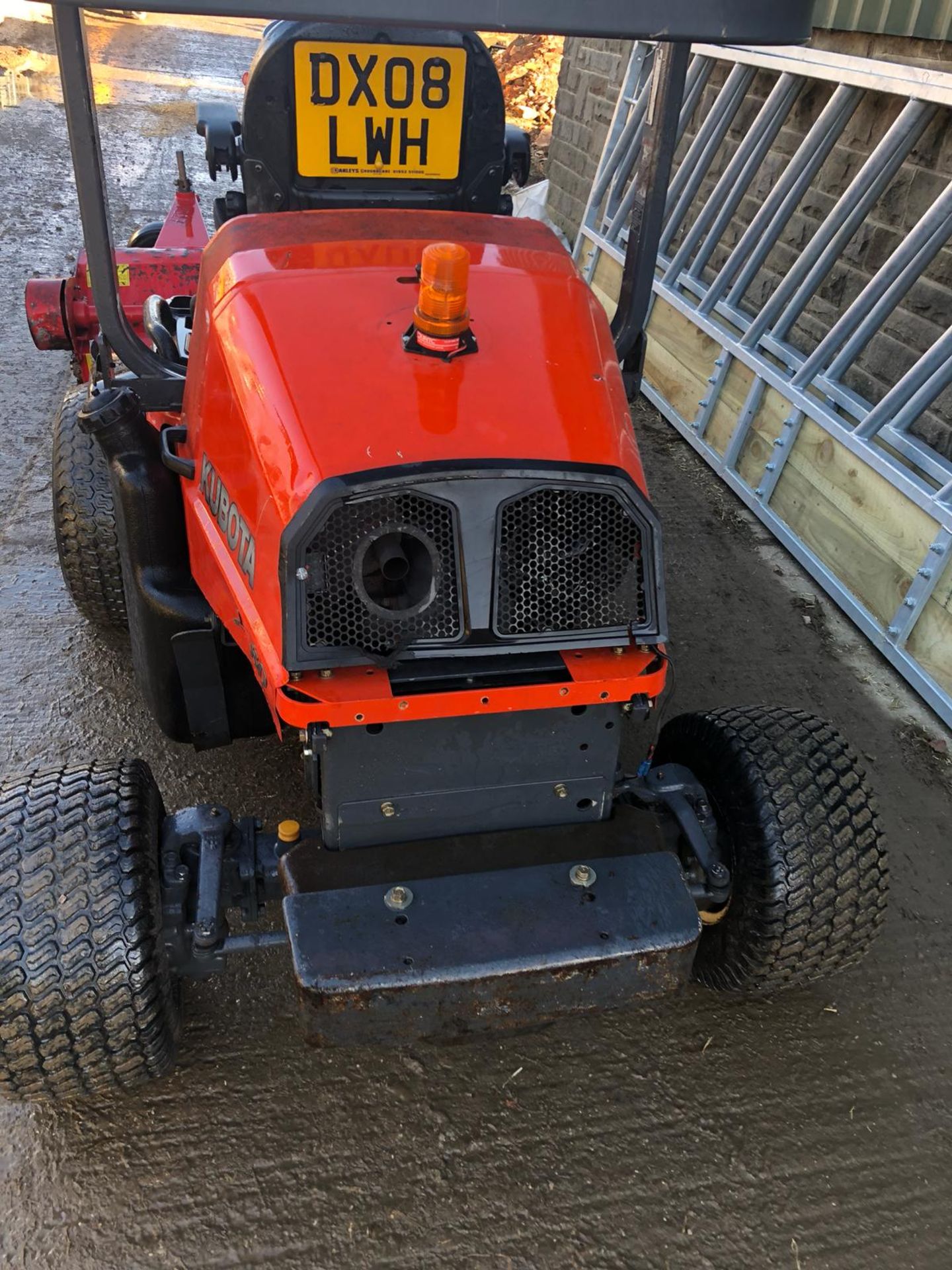 2008/08 REG KUBOTA F3680 EC ORANGE RIDE ON DIESEL LAWN MOWER *PLUS VAT* - Image 8 of 18