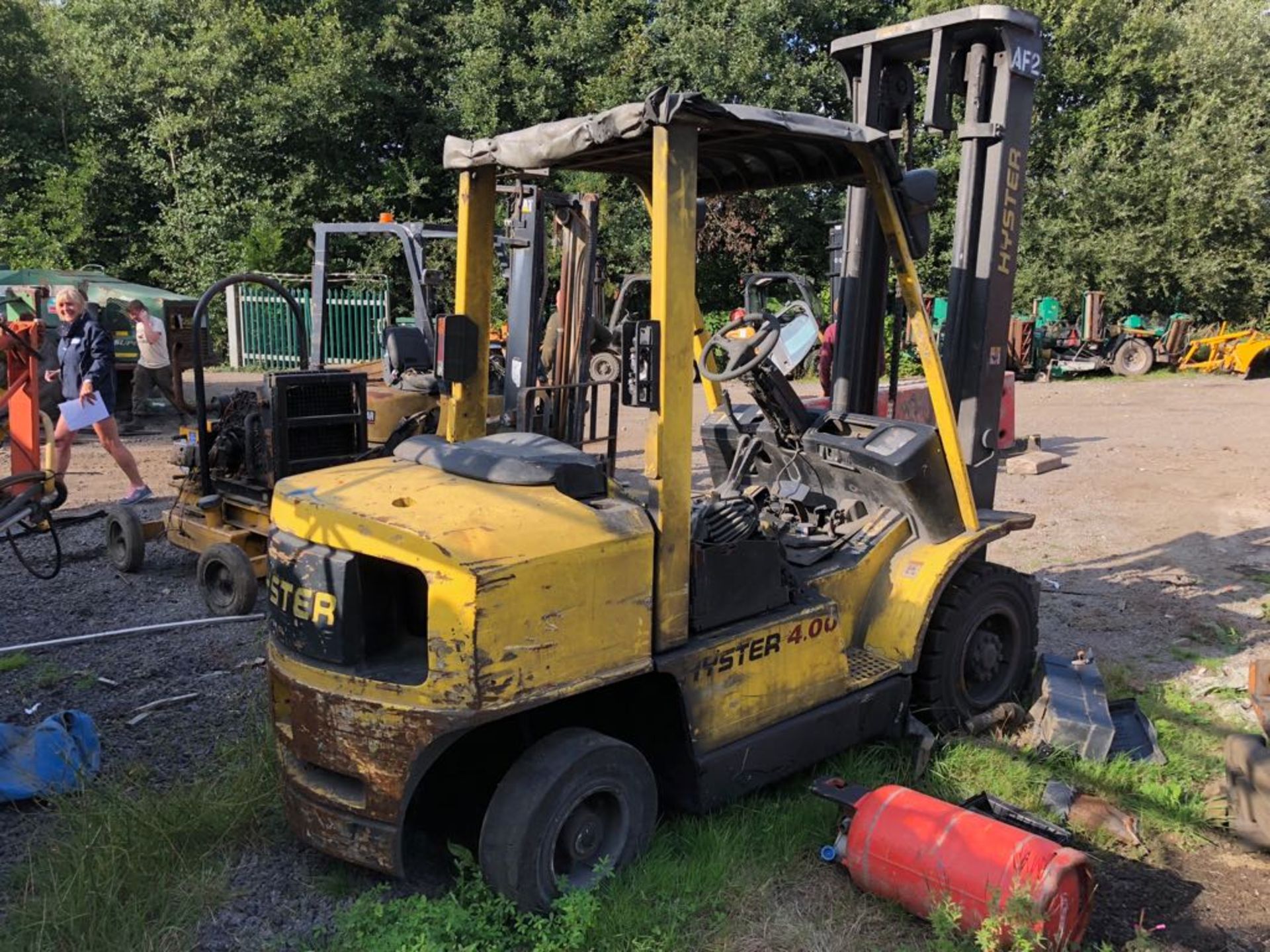 HYSTER 4 TONNE FORKLIFT SELLING AS SPARES / REPAIRS *PLUS VAT* - Image 2 of 7
